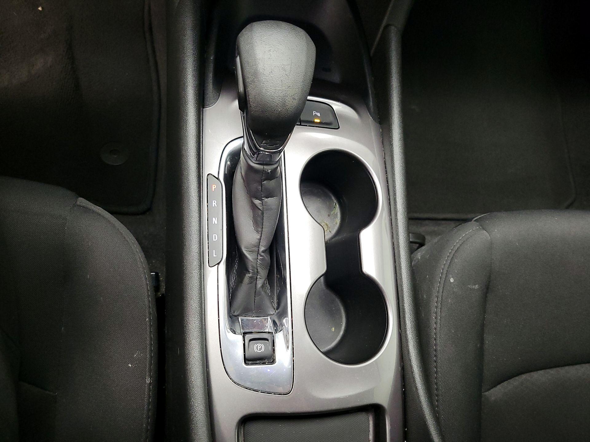 Thumbnail: 2023 Chevrolet Malibu - 17