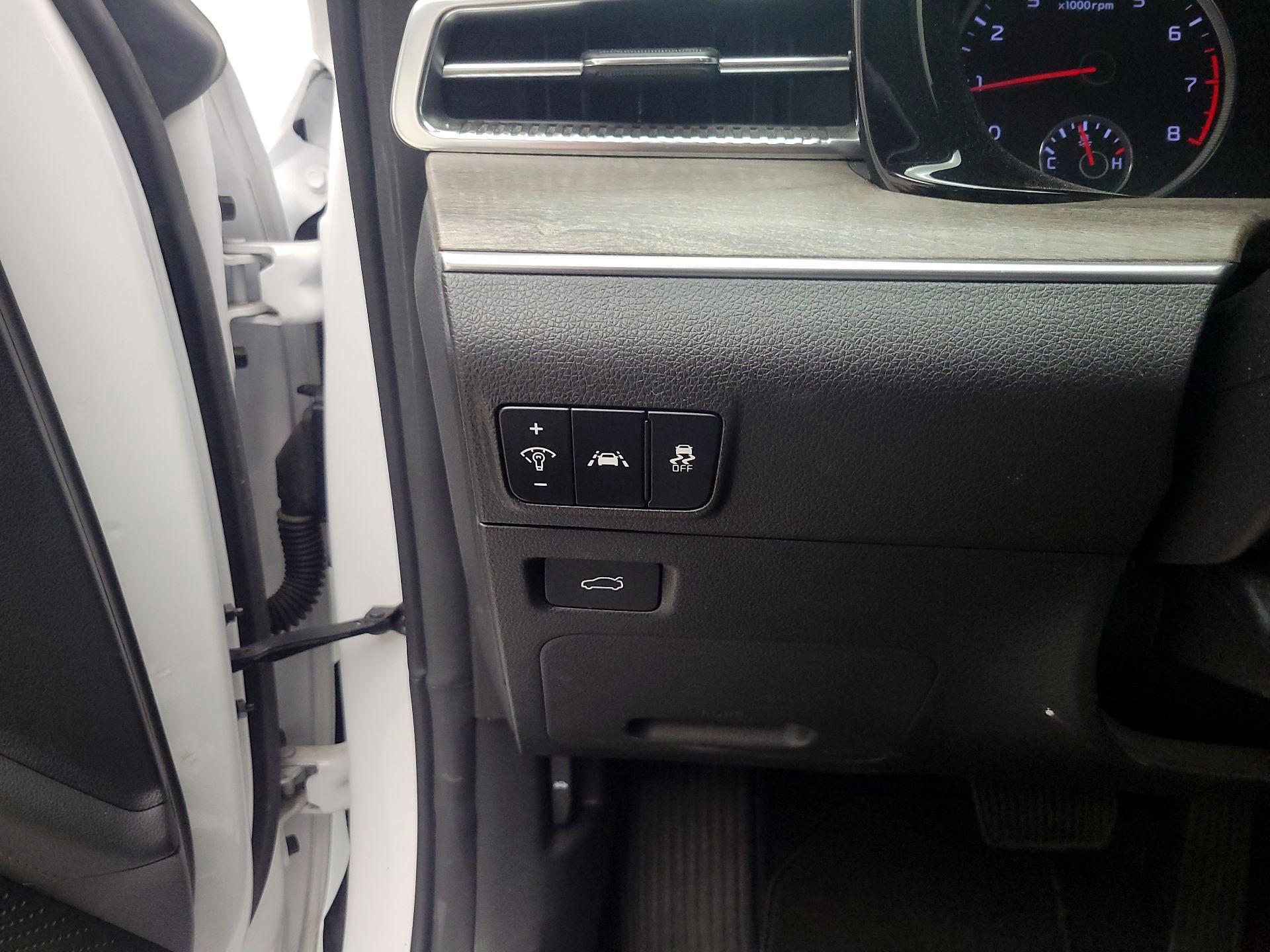 Thumbnail: 2023 Kia K5 - 13