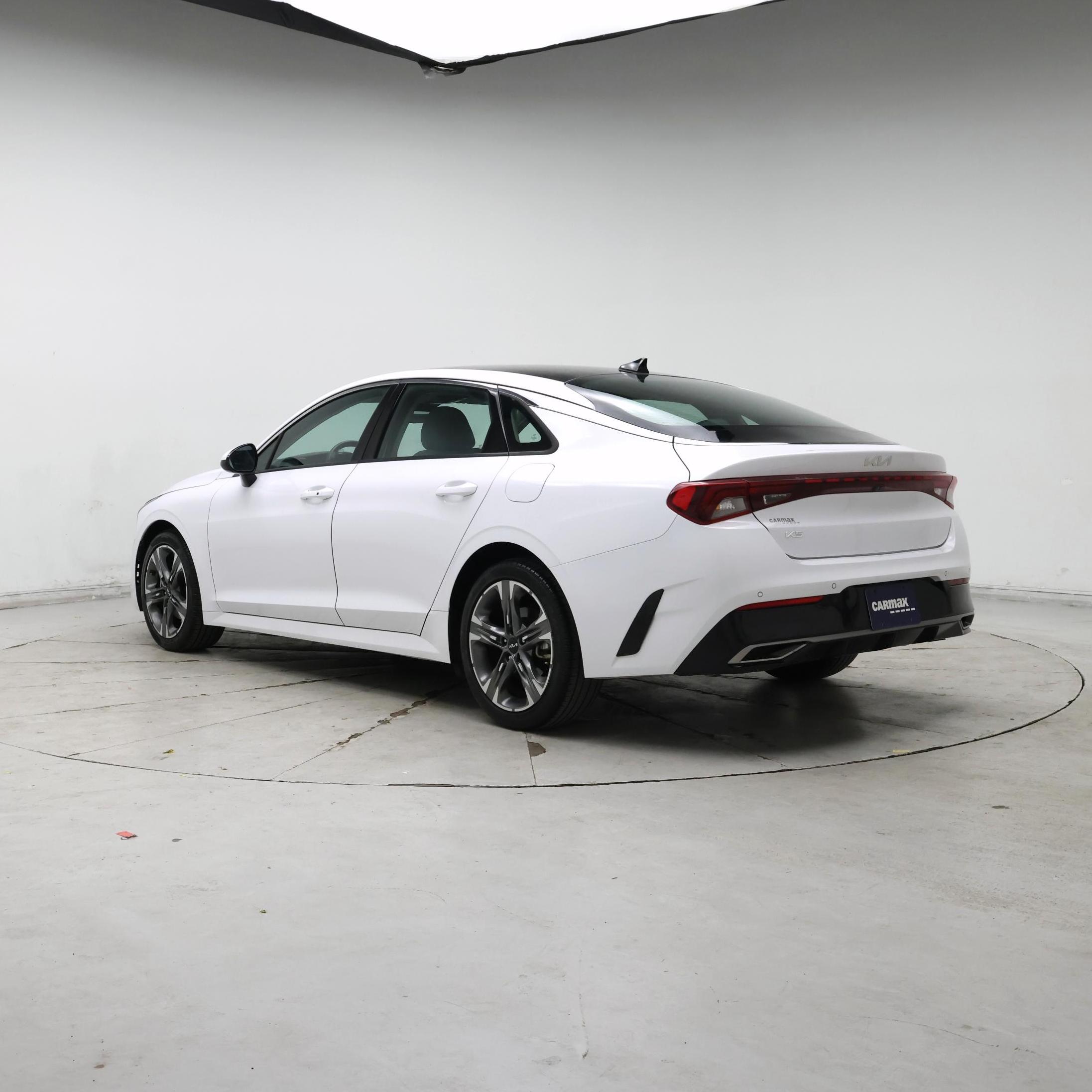 Thumbnail: 2023 Kia K5 - 2