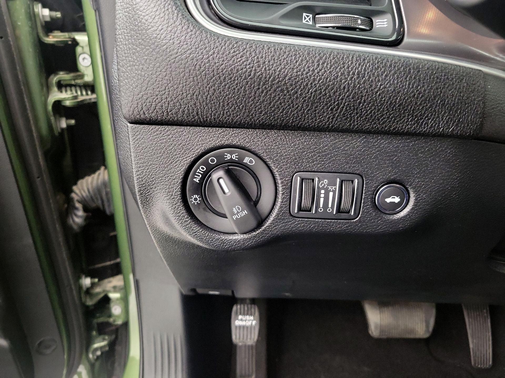 Thumbnail: 2022 Dodge Challenger - 13