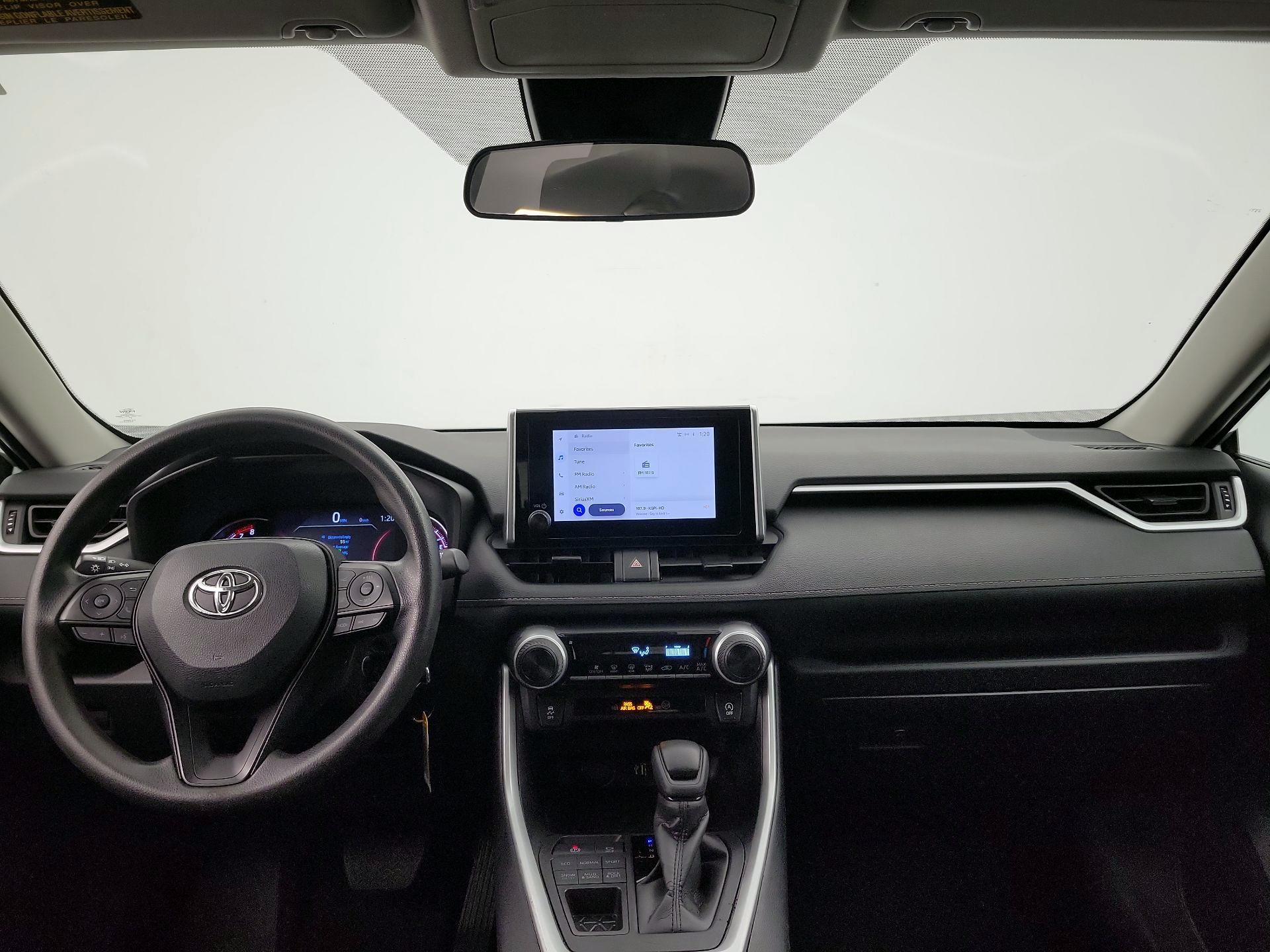 Thumbnail: 2024 Toyota RAV4 - 9