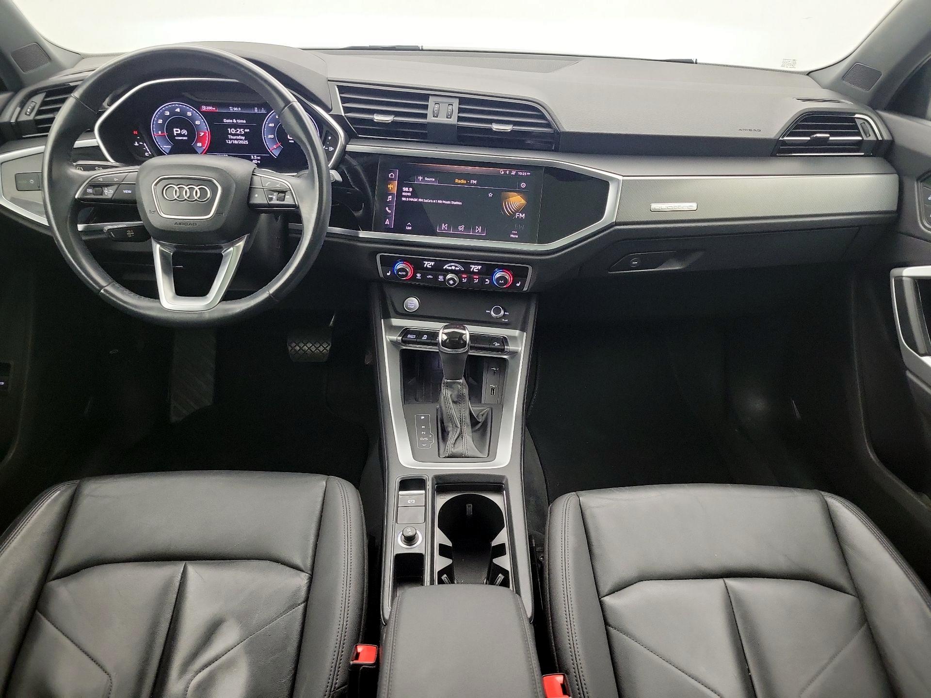 Thumbnail: 2019 Audi Q3 - 9