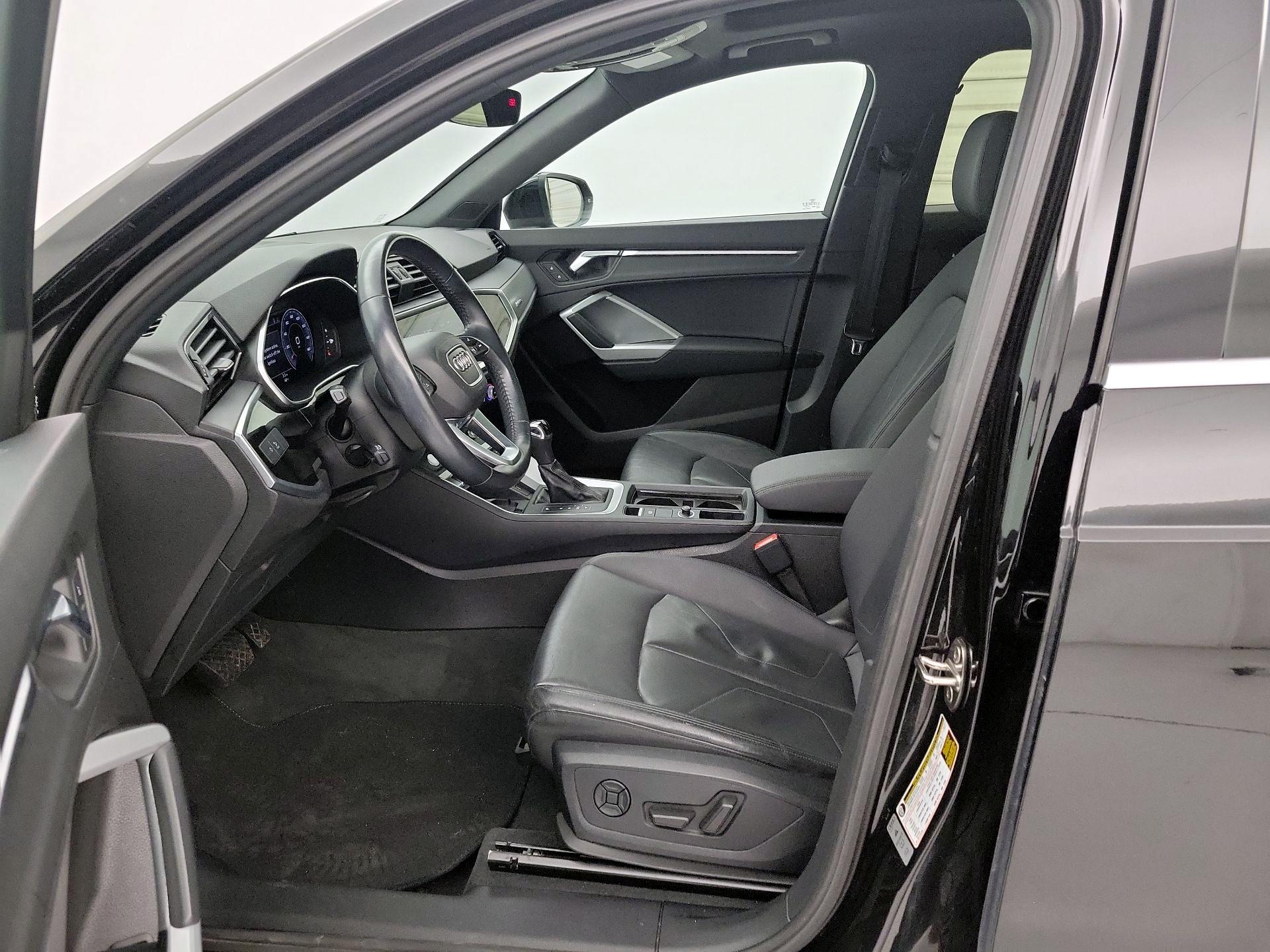 Thumbnail: 2019 Audi Q3 - 11