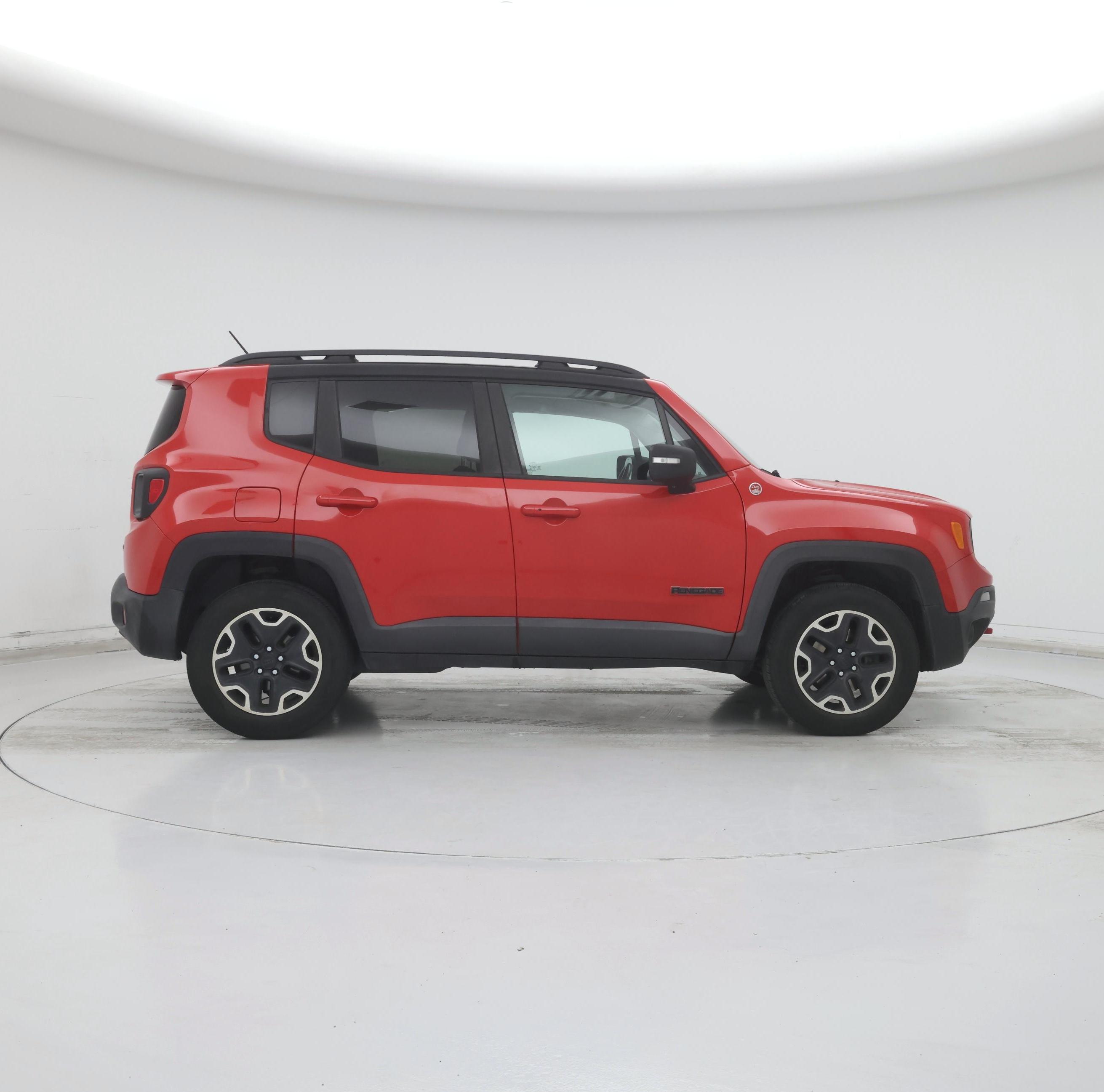 Thumbnail: 2016 Jeep Renegade - 7