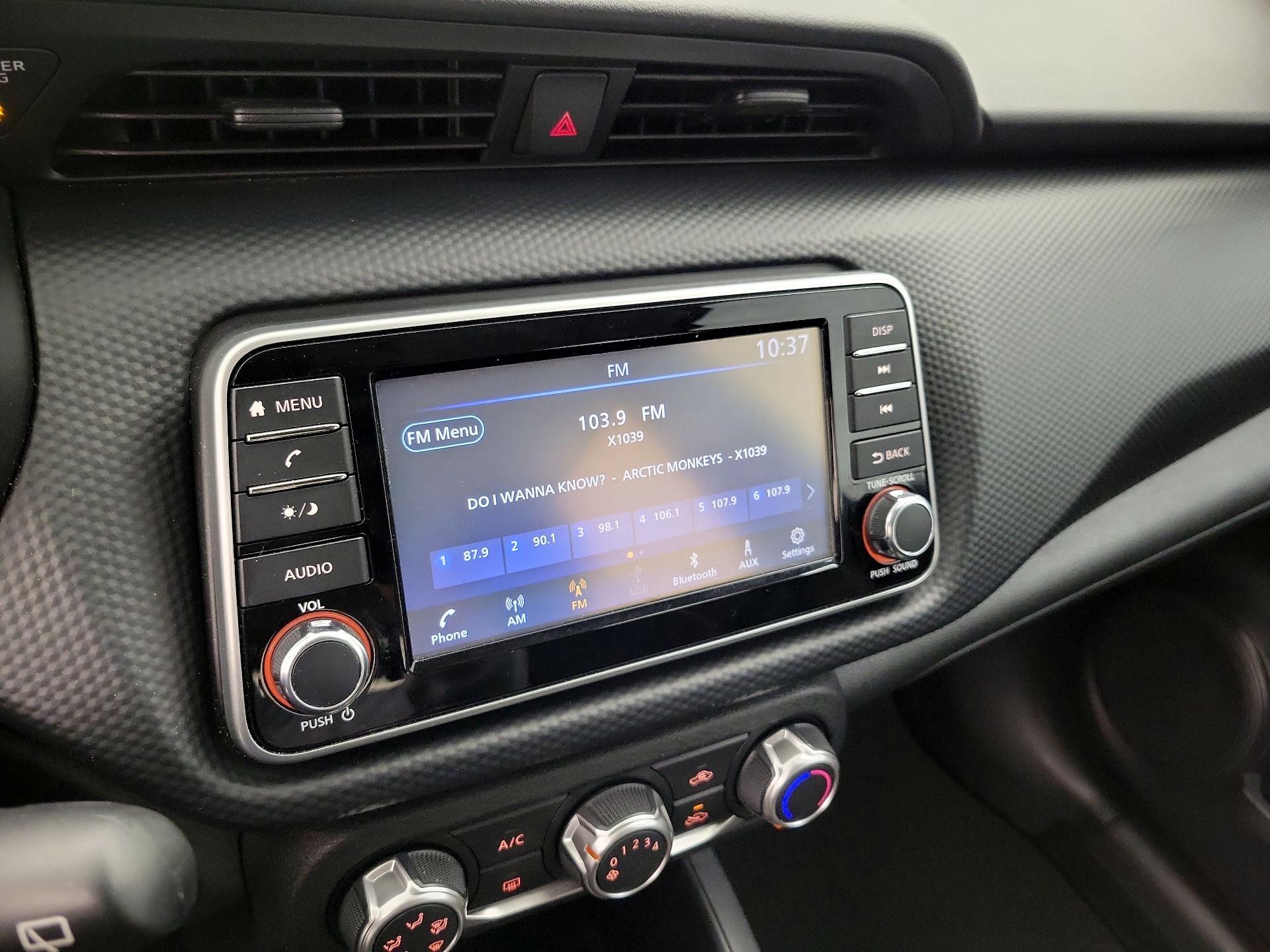 Thumbnail: 2021 Nissan Kicks - 15