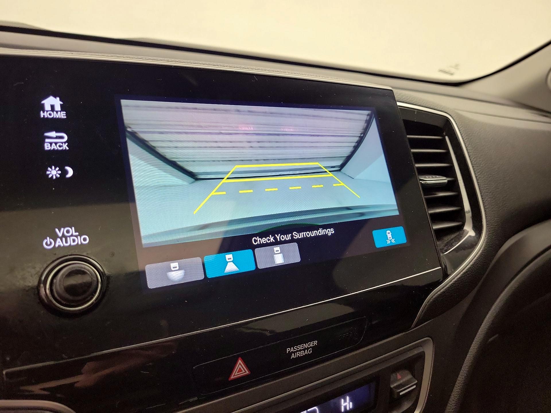 Thumbnail: 2019 Honda Pilot - 14