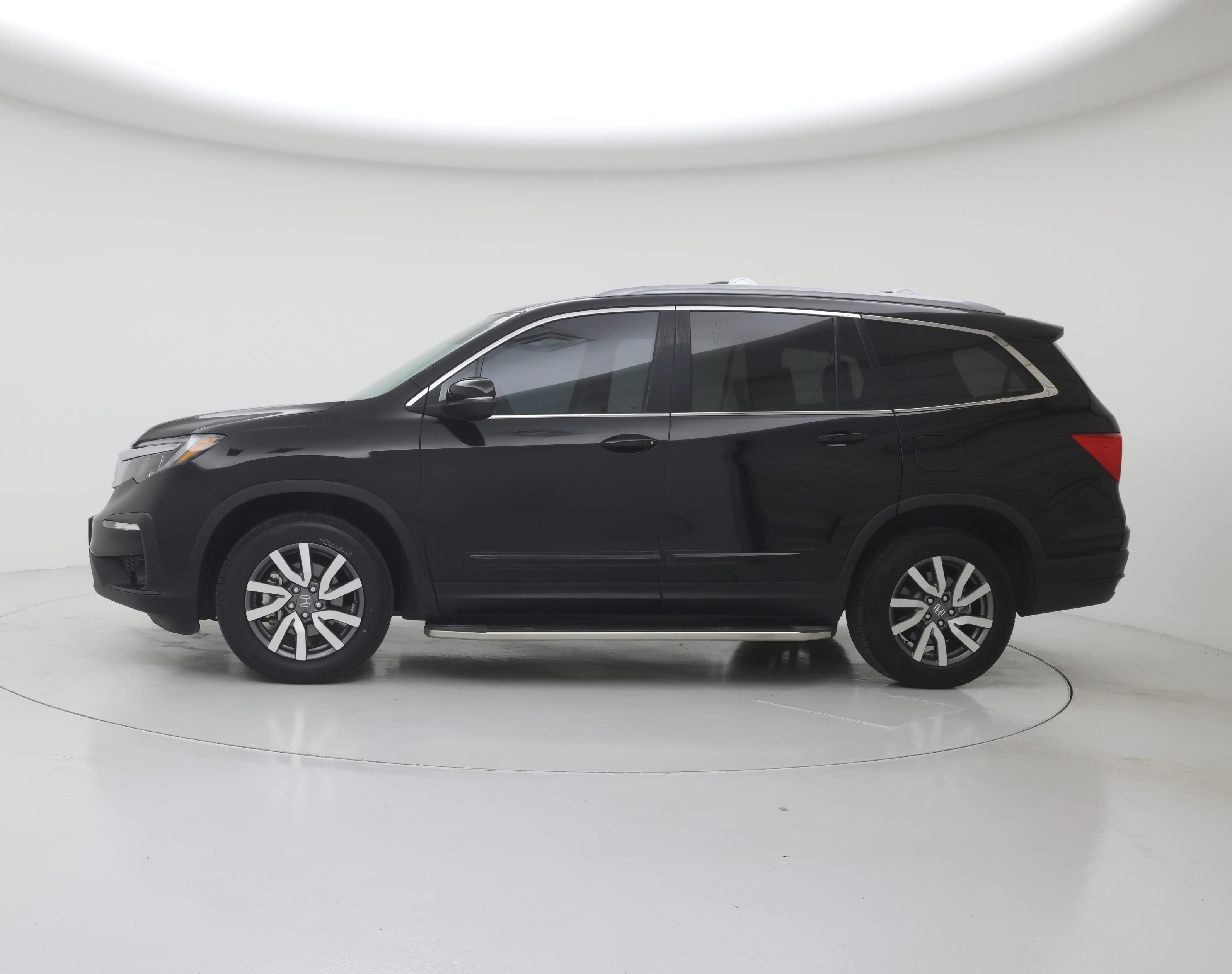 Thumbnail: 2019 Honda Pilot - 3