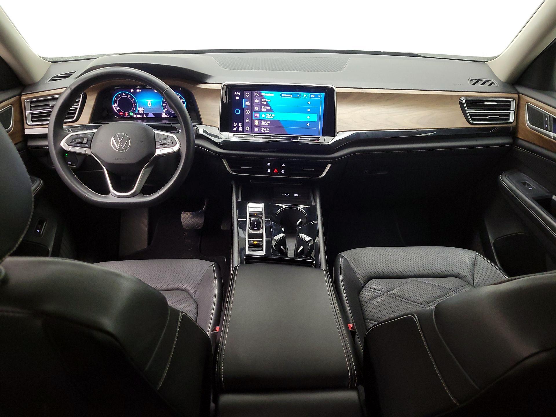 Thumbnail: 2024 Volkswagen Atlas - 9