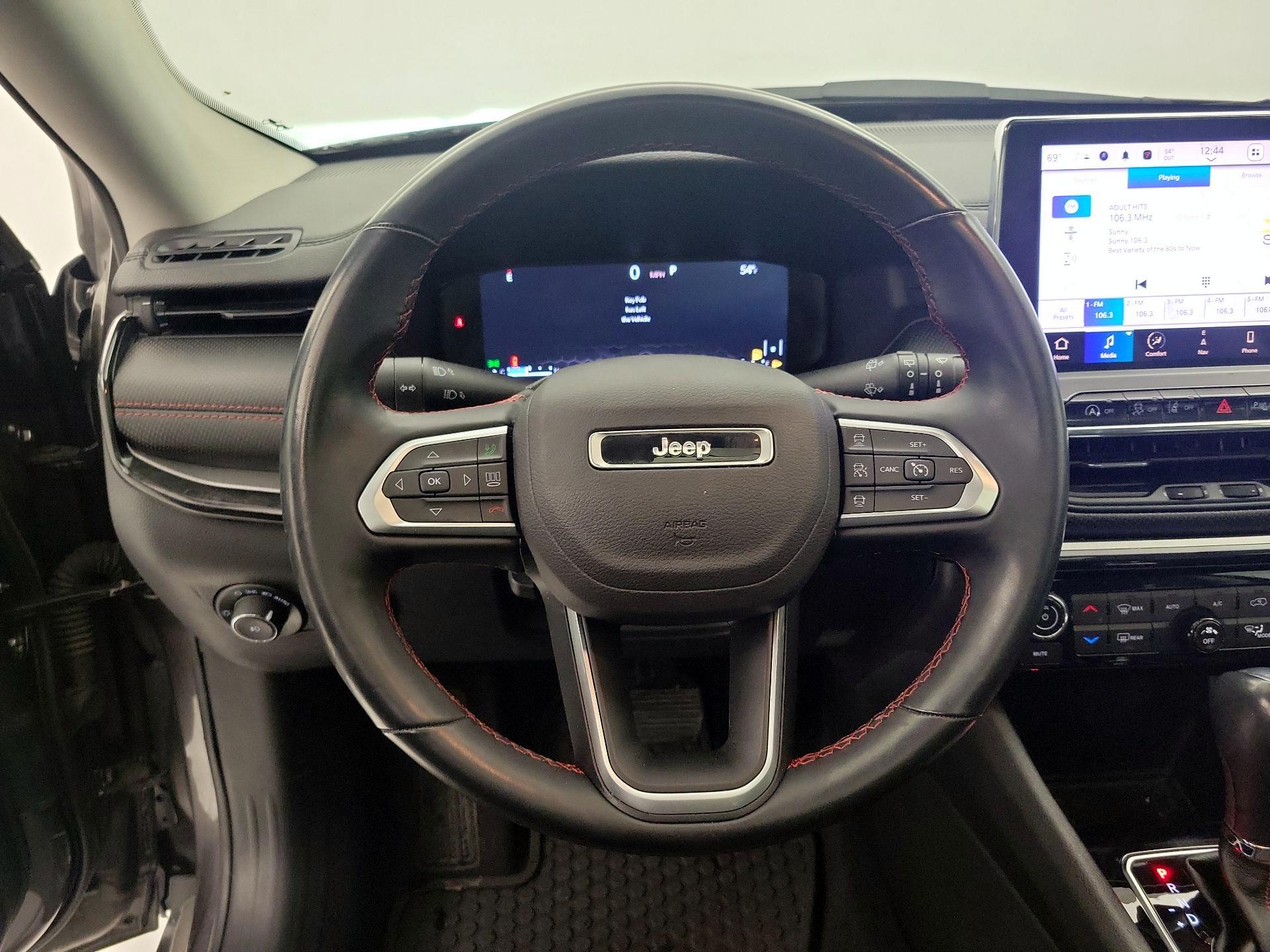 Thumbnail: 2022 Jeep Compass - 10