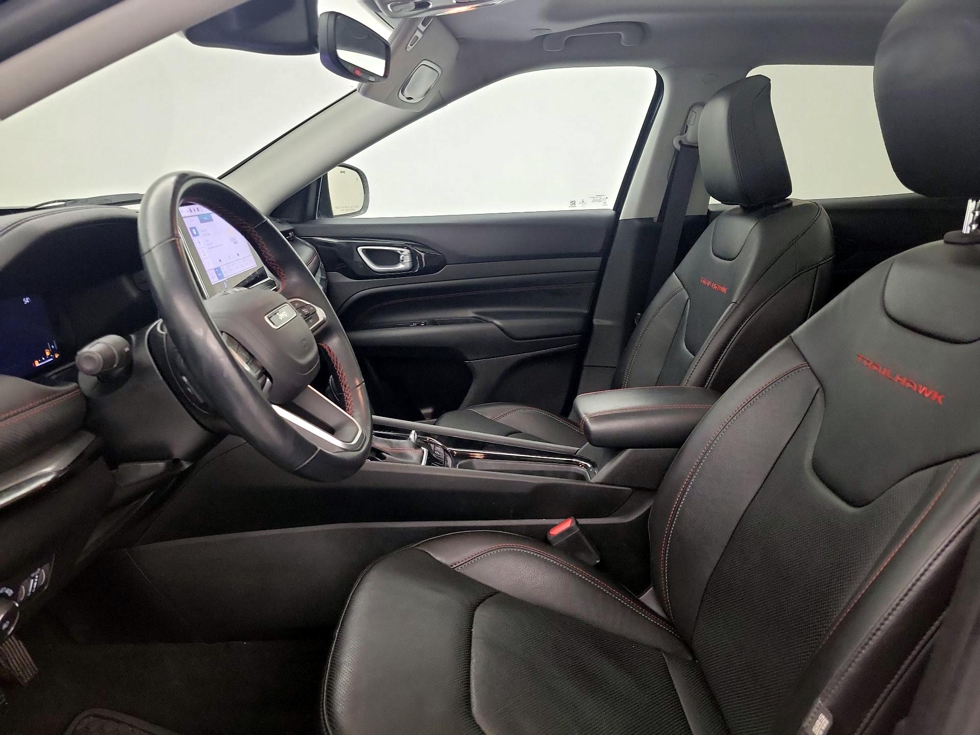 Thumbnail: 2022 Jeep Compass - 11