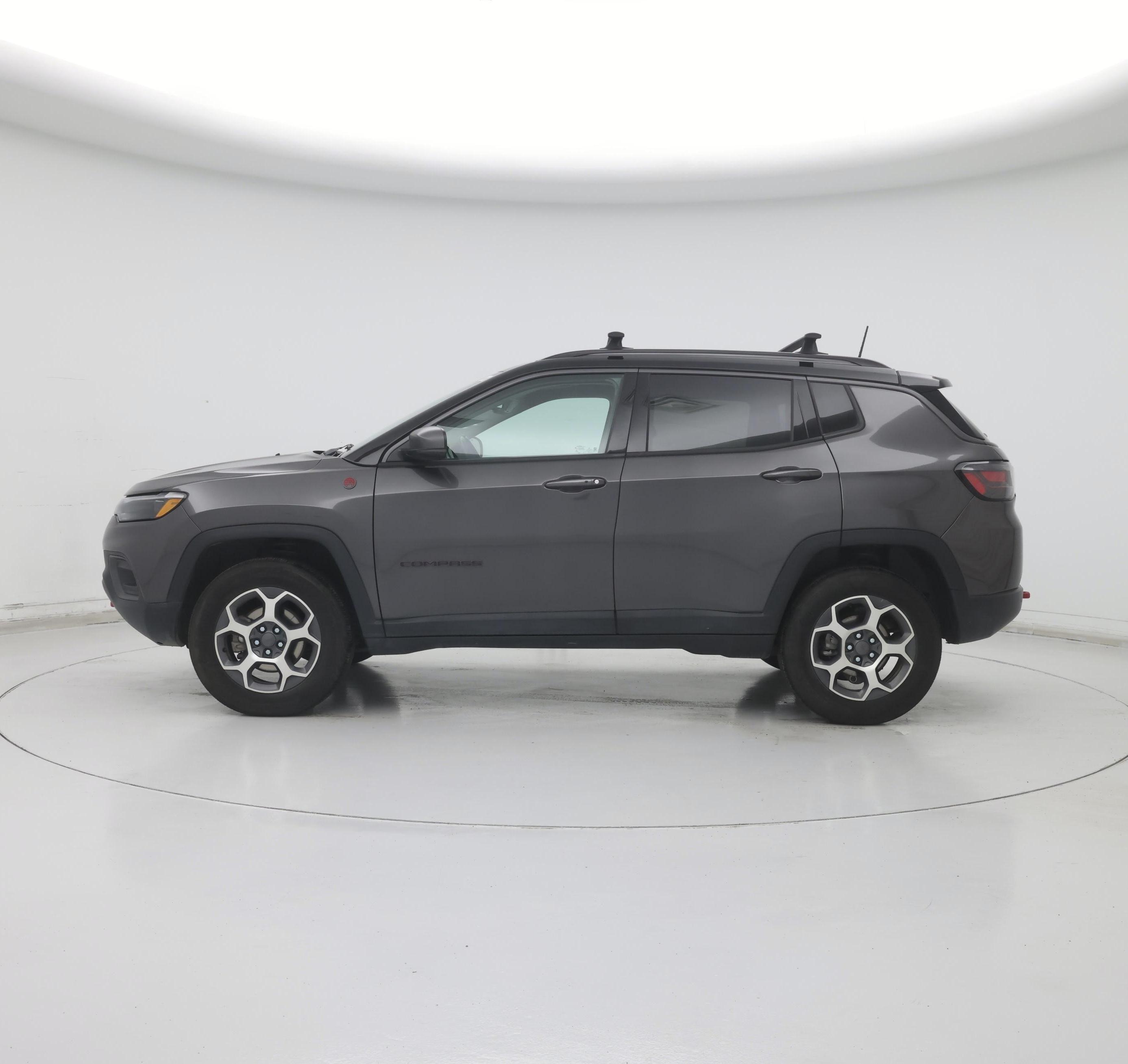 Thumbnail: 2022 Jeep Compass - 3