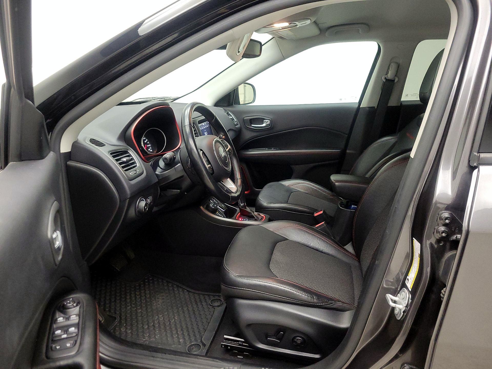 Thumbnail: 2021 Jeep Compass - 11