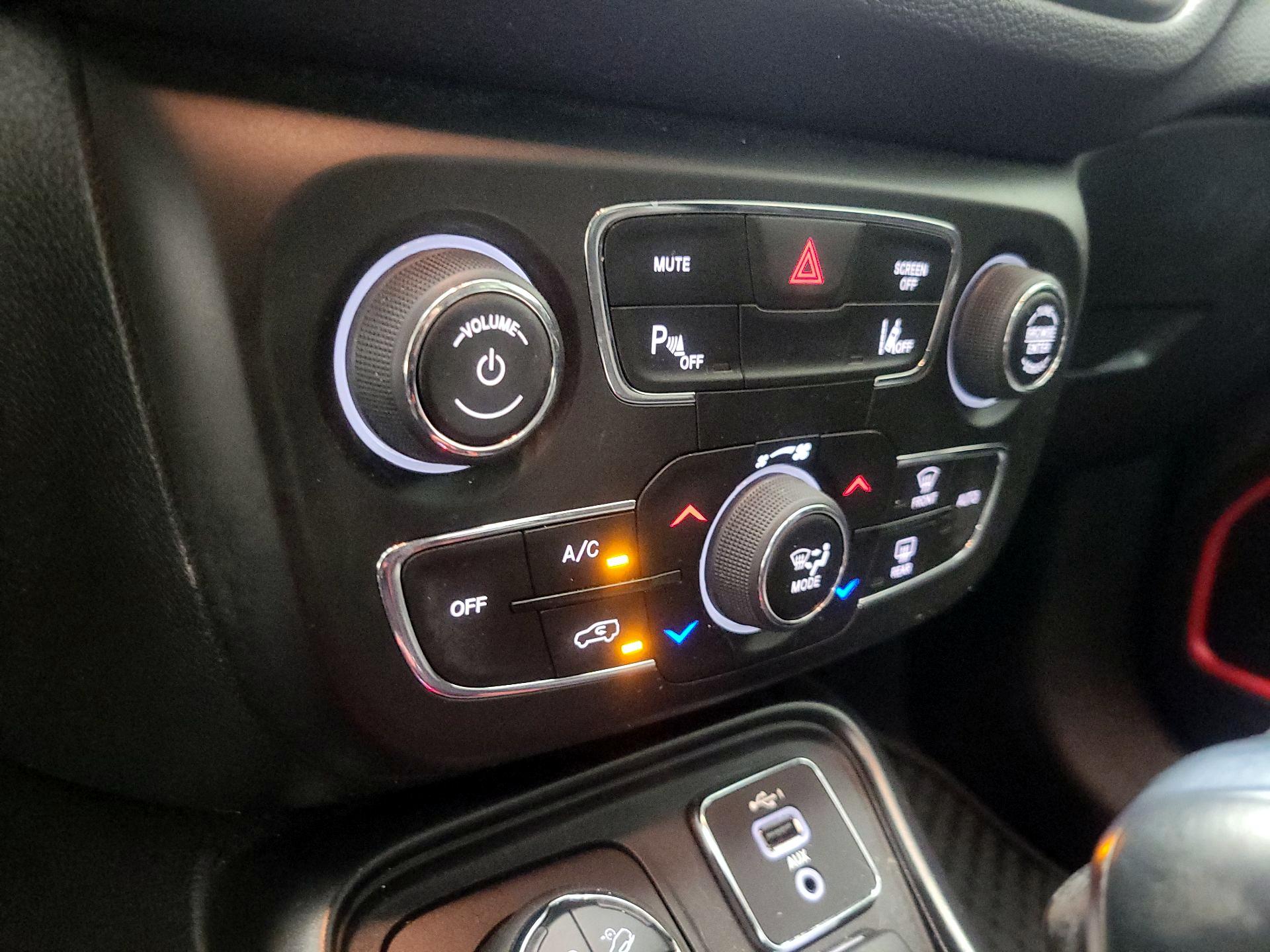 Thumbnail: 2021 Jeep Compass - 16