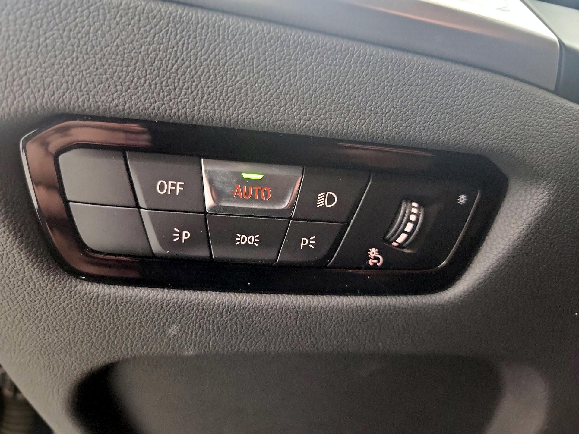 Thumbnail: 2025 BMW 4 Series - 13