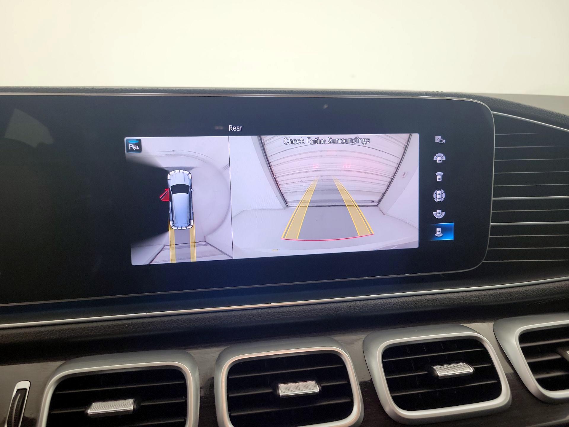 Thumbnail: 2023 Mercedes-Benz GLS - 14