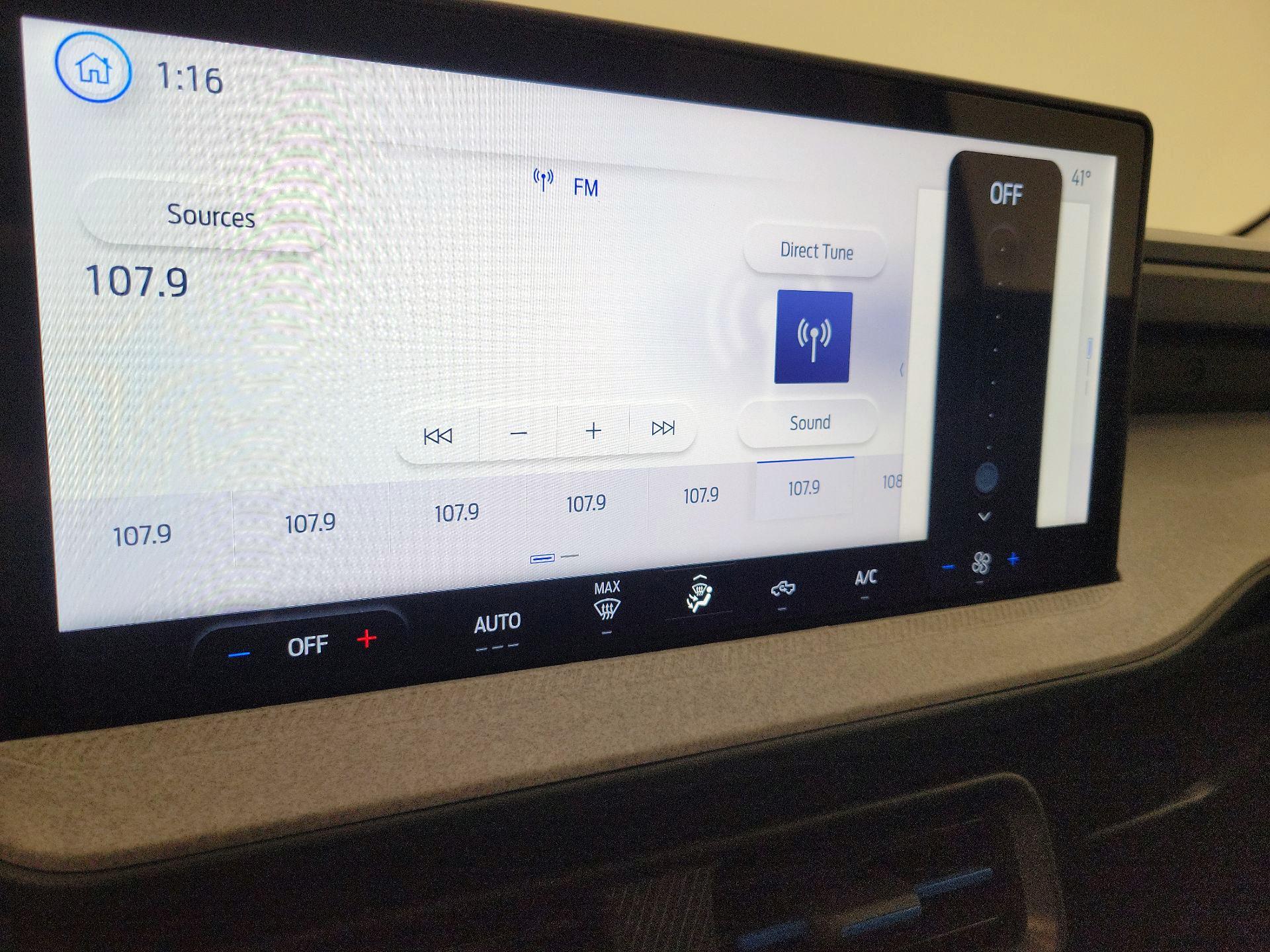 Thumbnail: 2025 Ford Maverick - 16