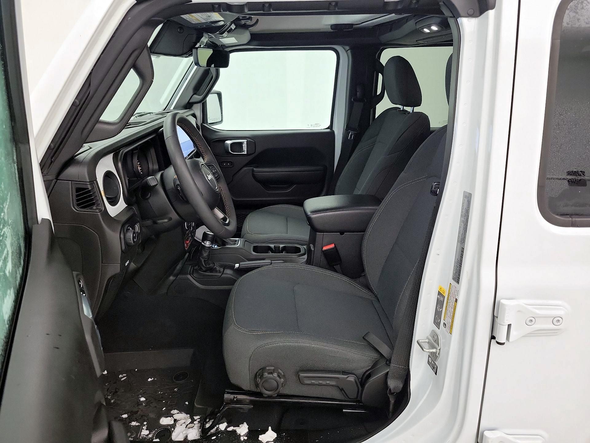 Thumbnail: 2024 Jeep Gladiator - 11