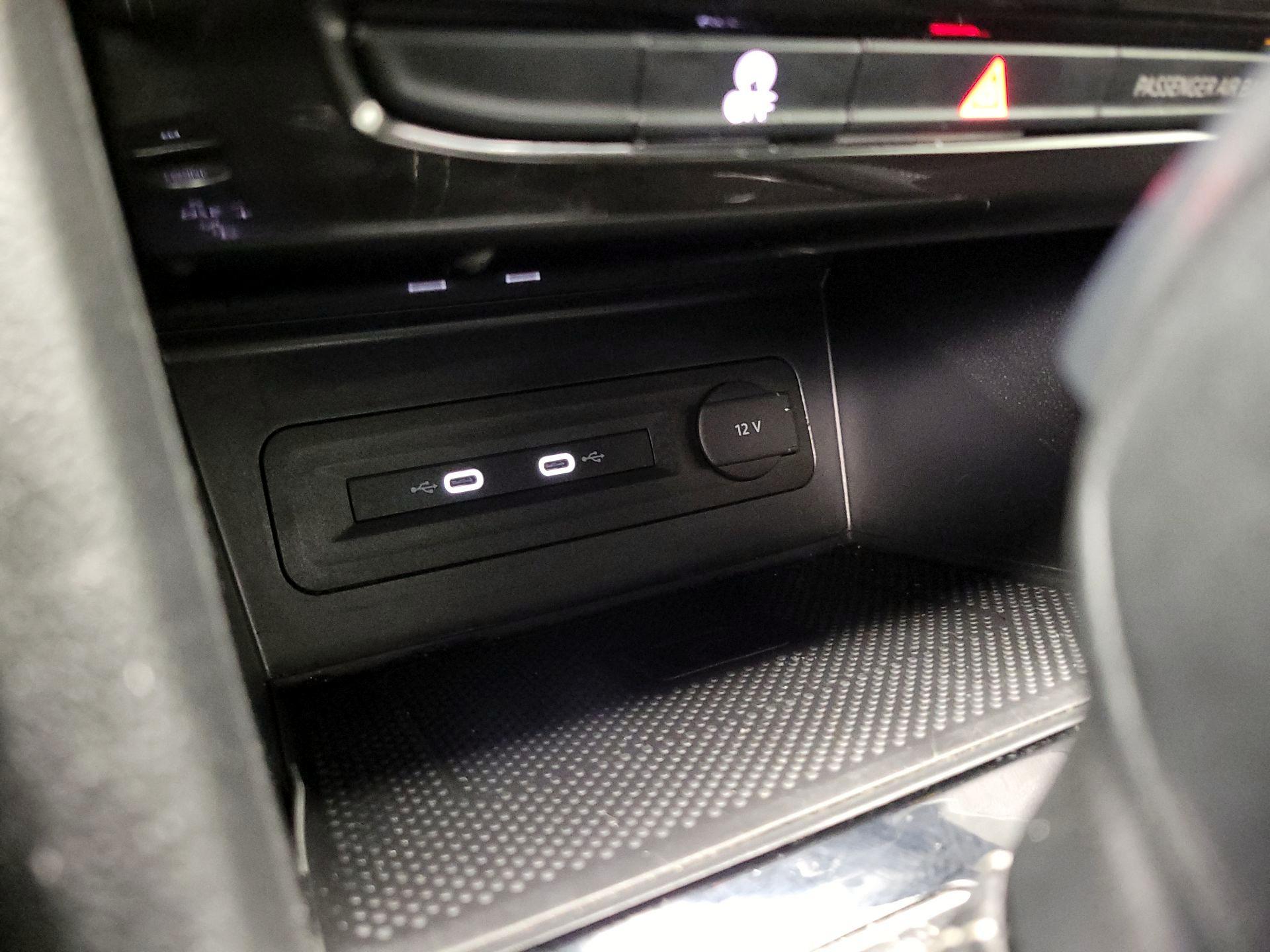 Thumbnail: 2023 Volkswagen Atlas - 18