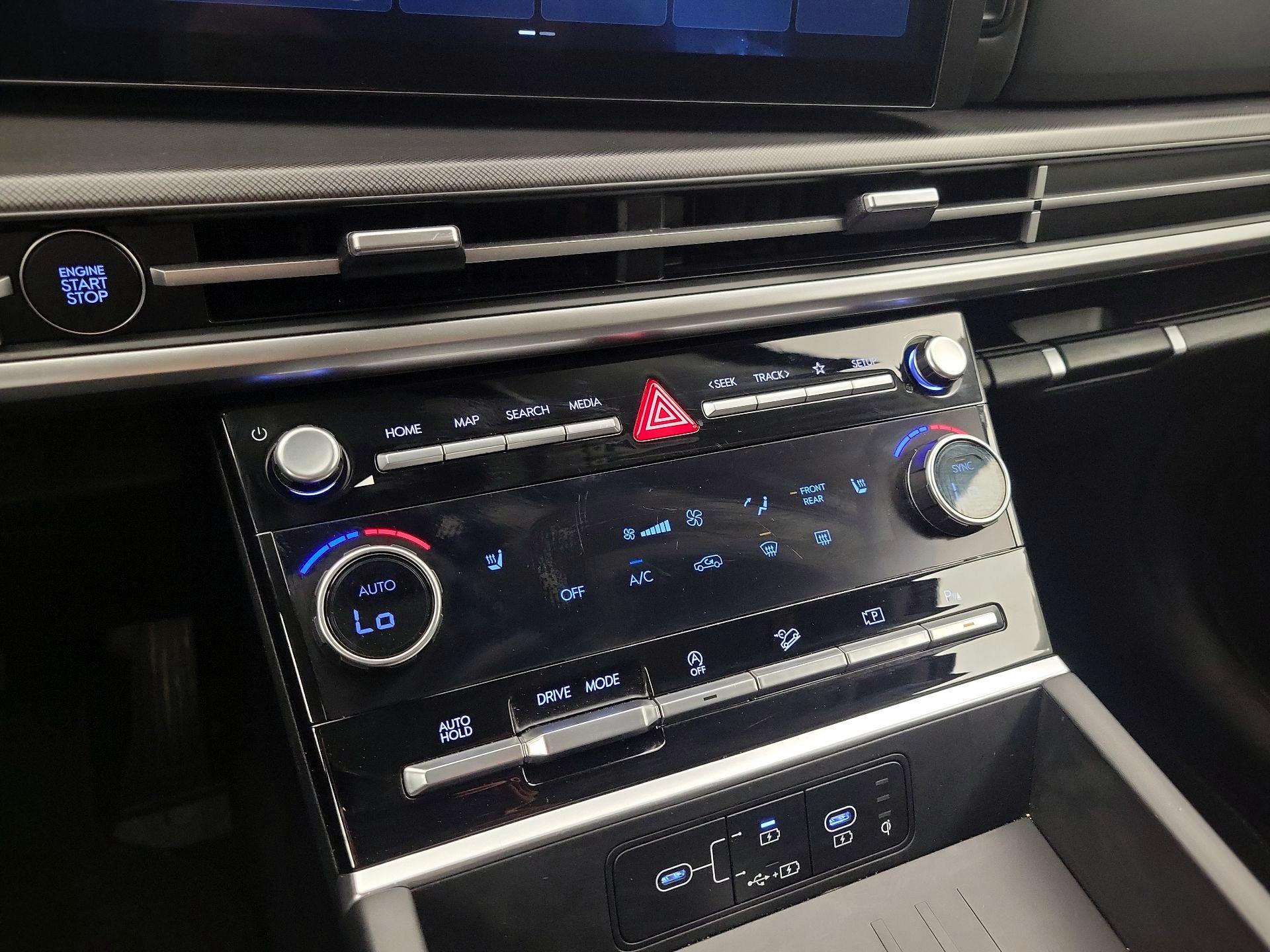 Thumbnail: 2025 Hyundai Santa Fe - 17