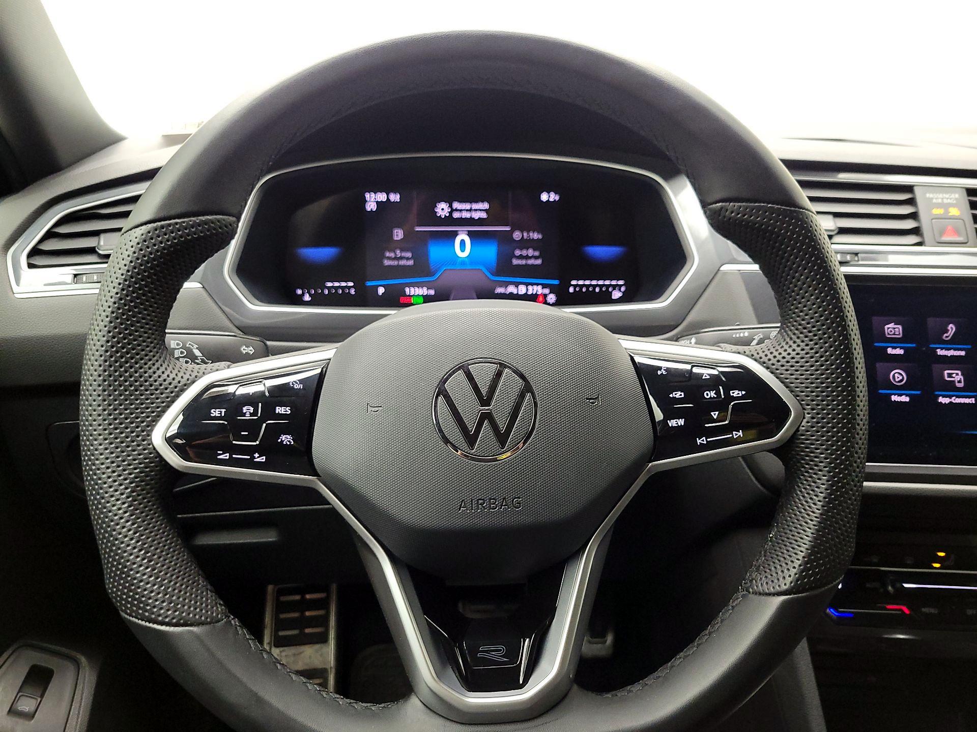 Thumbnail: 2024 Volkswagen Tiguan - 10