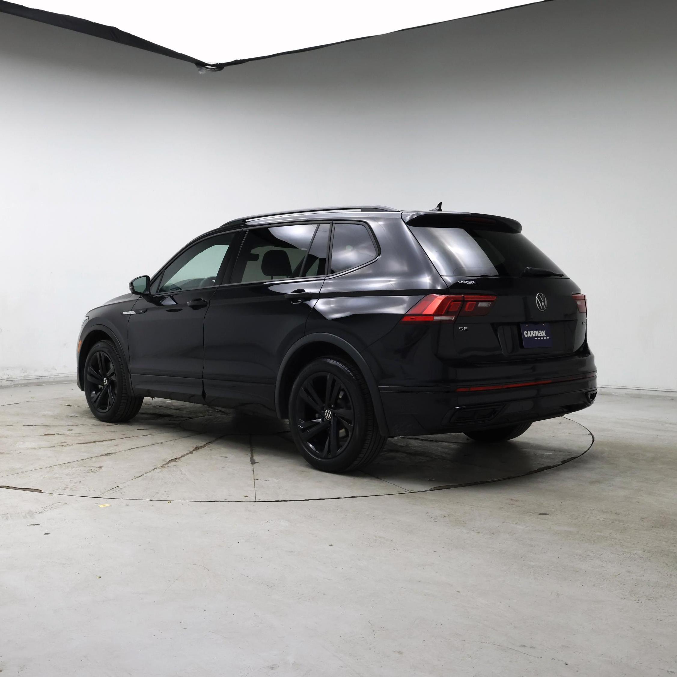 Thumbnail: 2024 Volkswagen Tiguan - 2