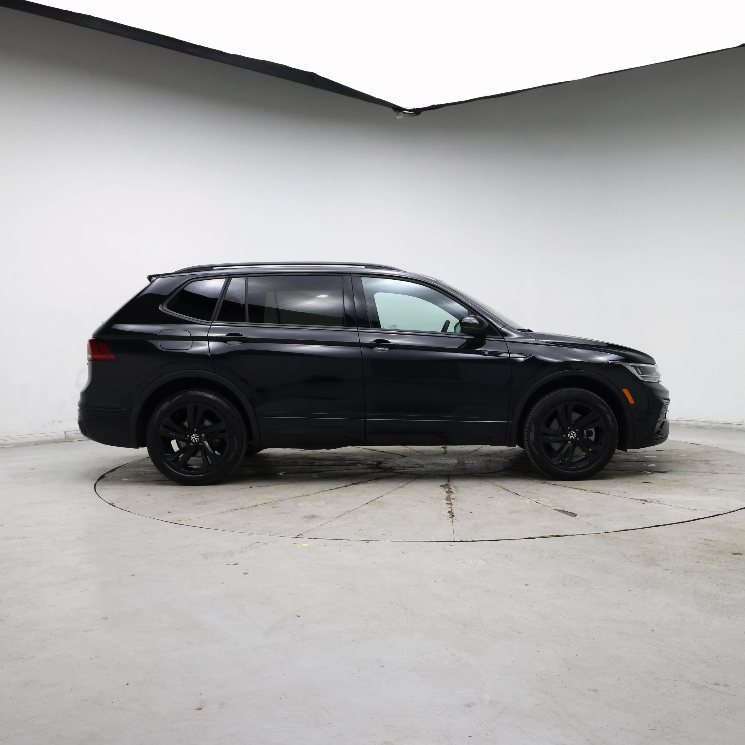 Thumbnail: 2024 Volkswagen Tiguan - 7