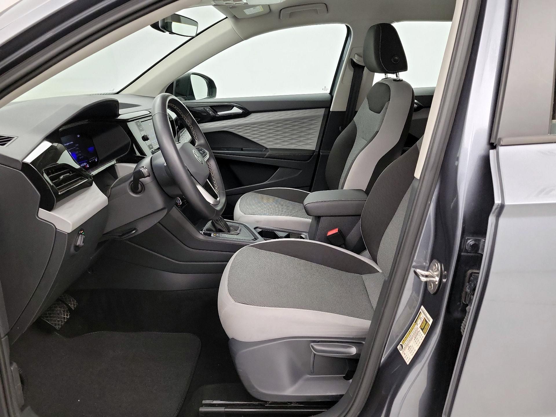 Thumbnail: 2024 Volkswagen Taos - 11