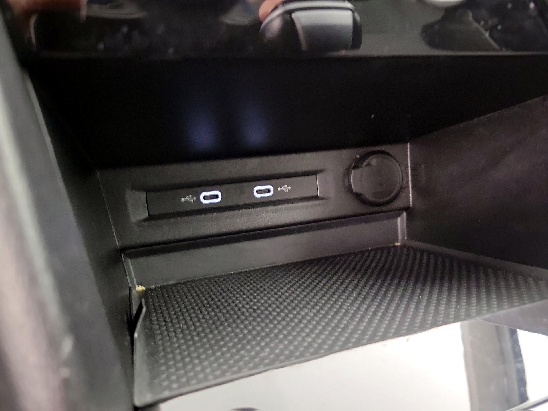 Thumbnail: 2024 Volkswagen Taos - 18