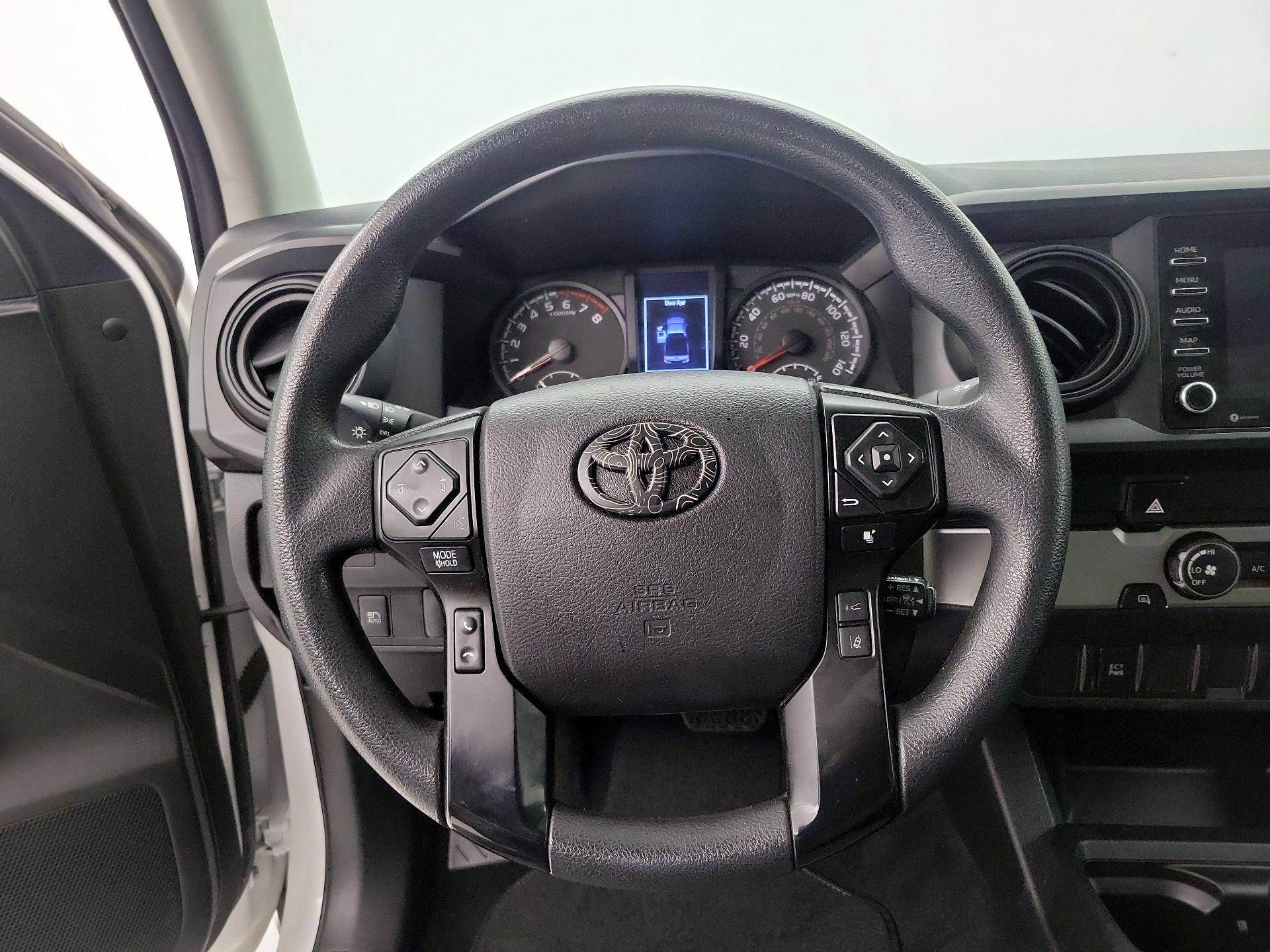 Thumbnail: 2022 Toyota Tacoma - 10