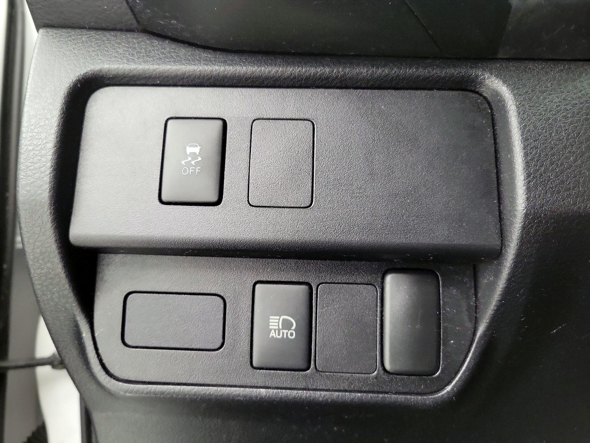 Thumbnail: 2022 Toyota Tacoma - 13