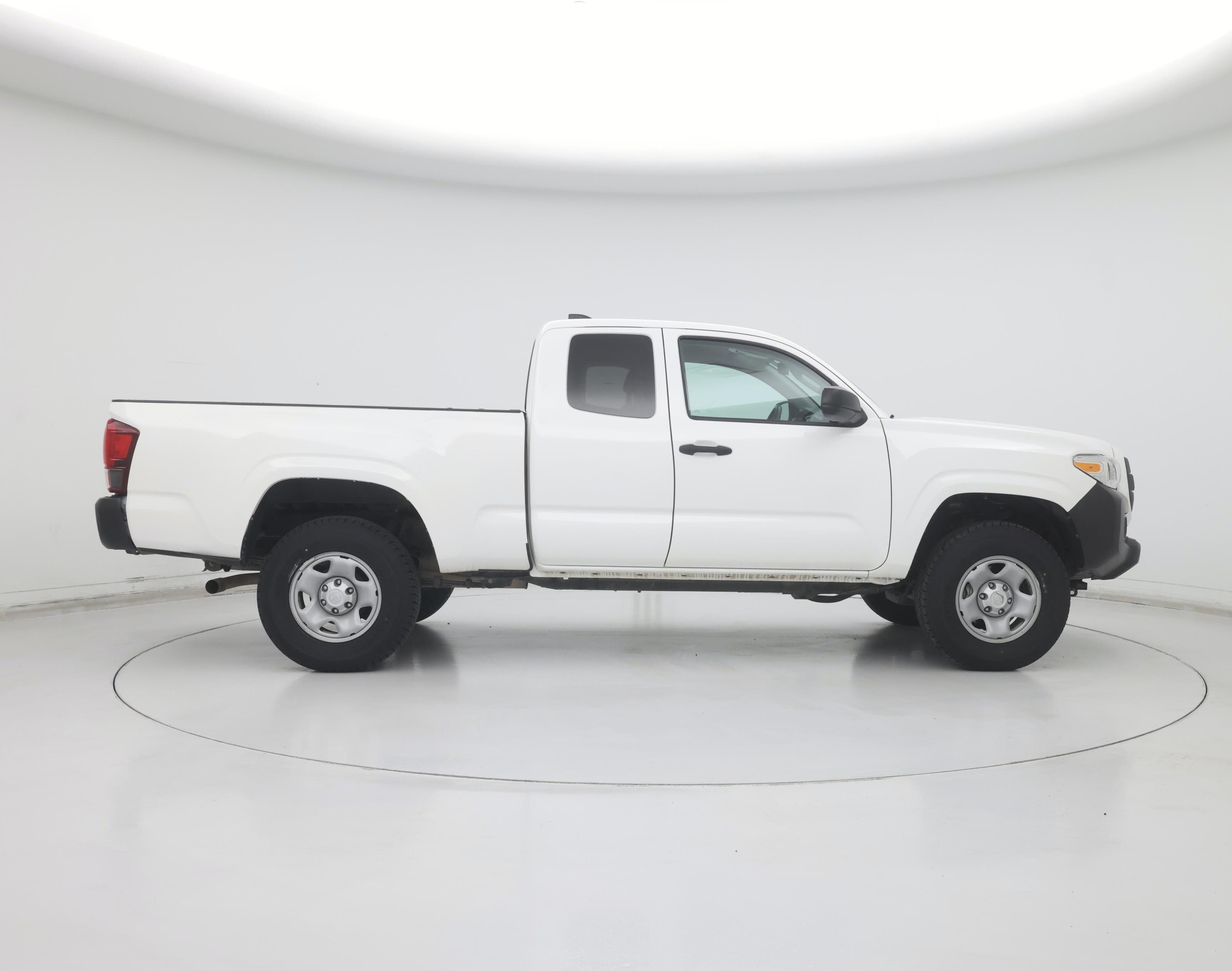 Thumbnail: 2022 Toyota Tacoma - 7