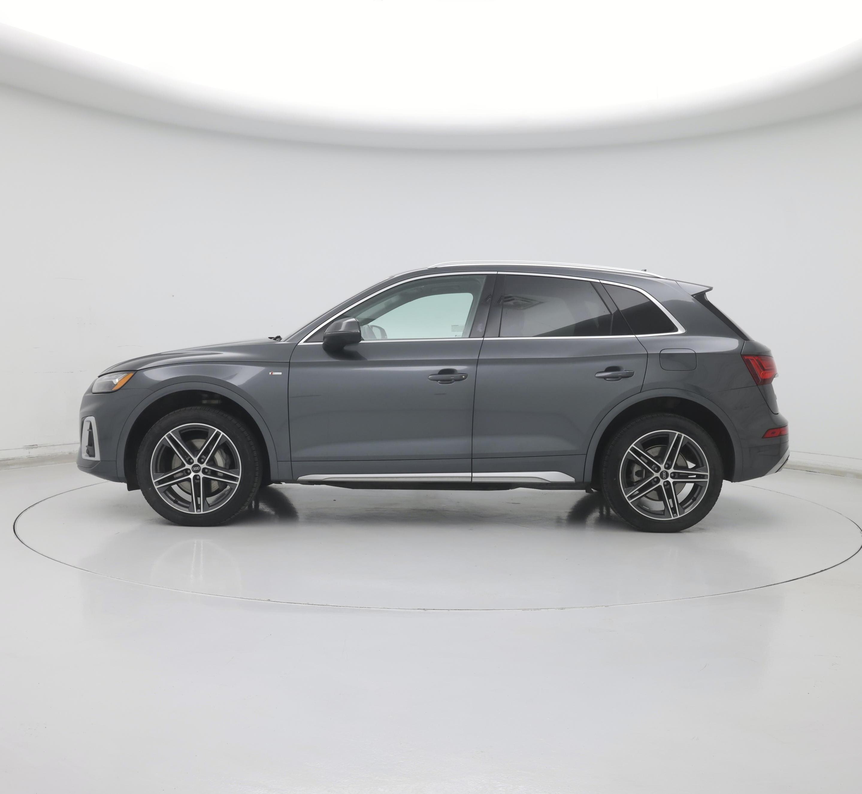 Thumbnail: 2021 Audi Q5 - 3