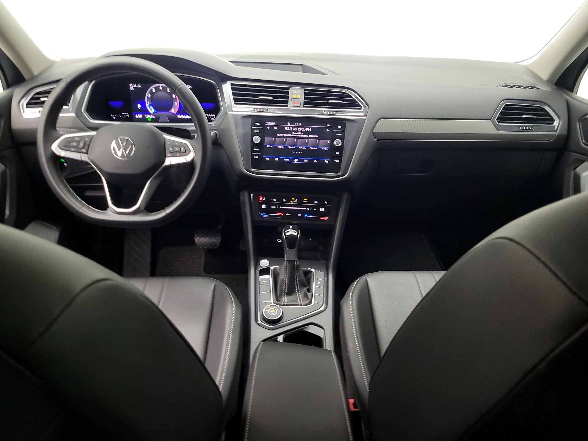 Thumbnail: 2022 Volkswagen Tiguan - 9