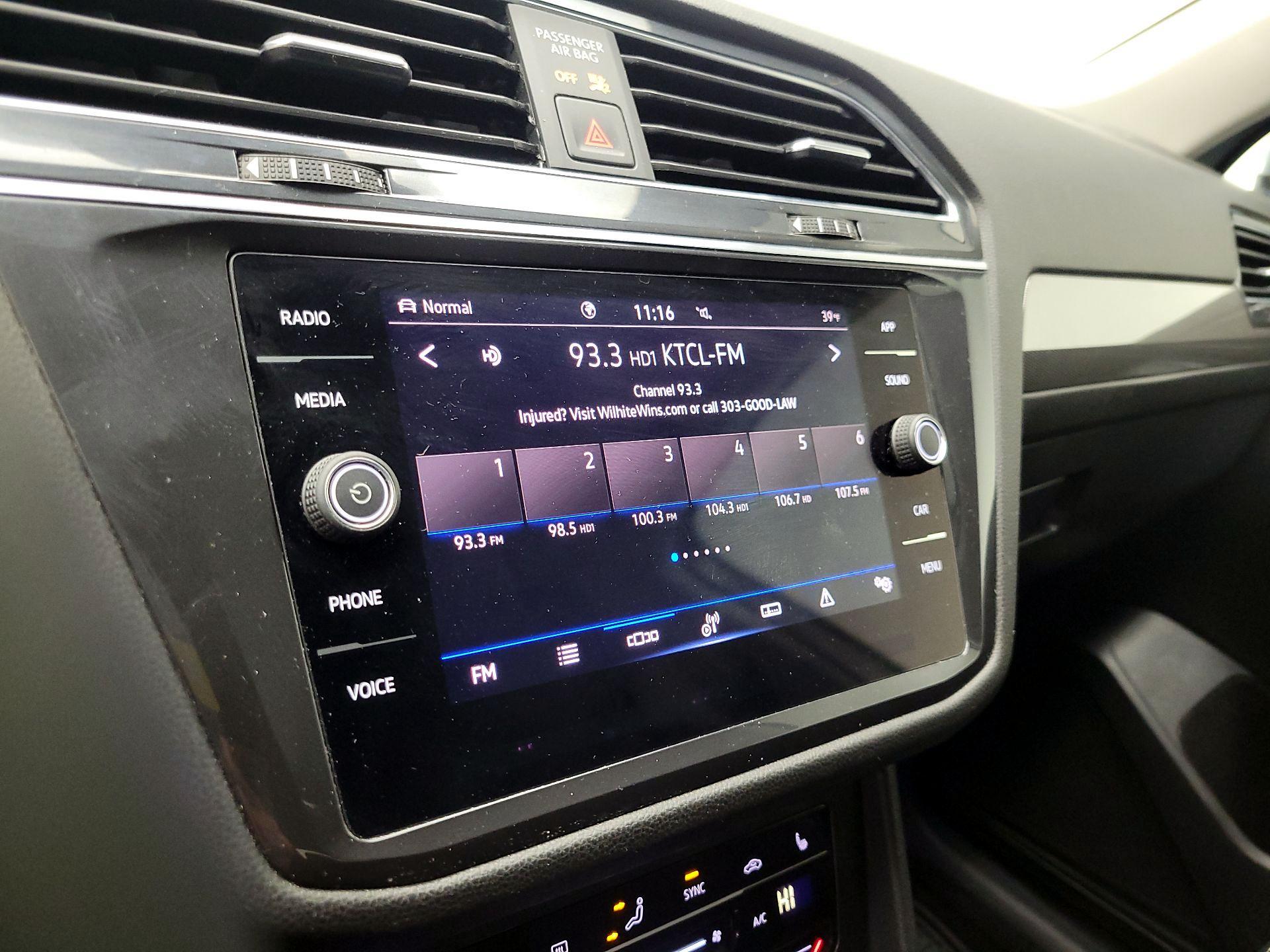 Thumbnail: 2022 Volkswagen Tiguan - 15