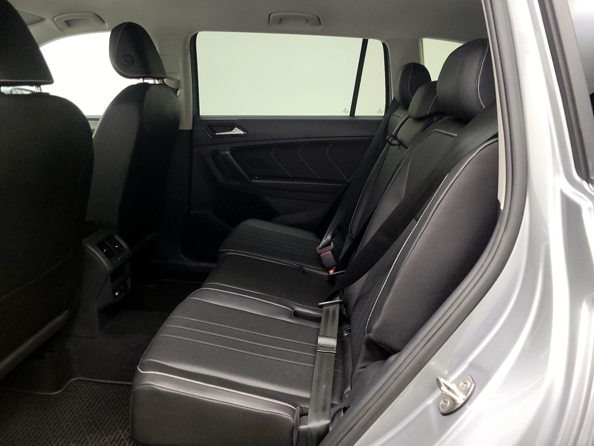 Thumbnail: 2022 Volkswagen Tiguan - 19