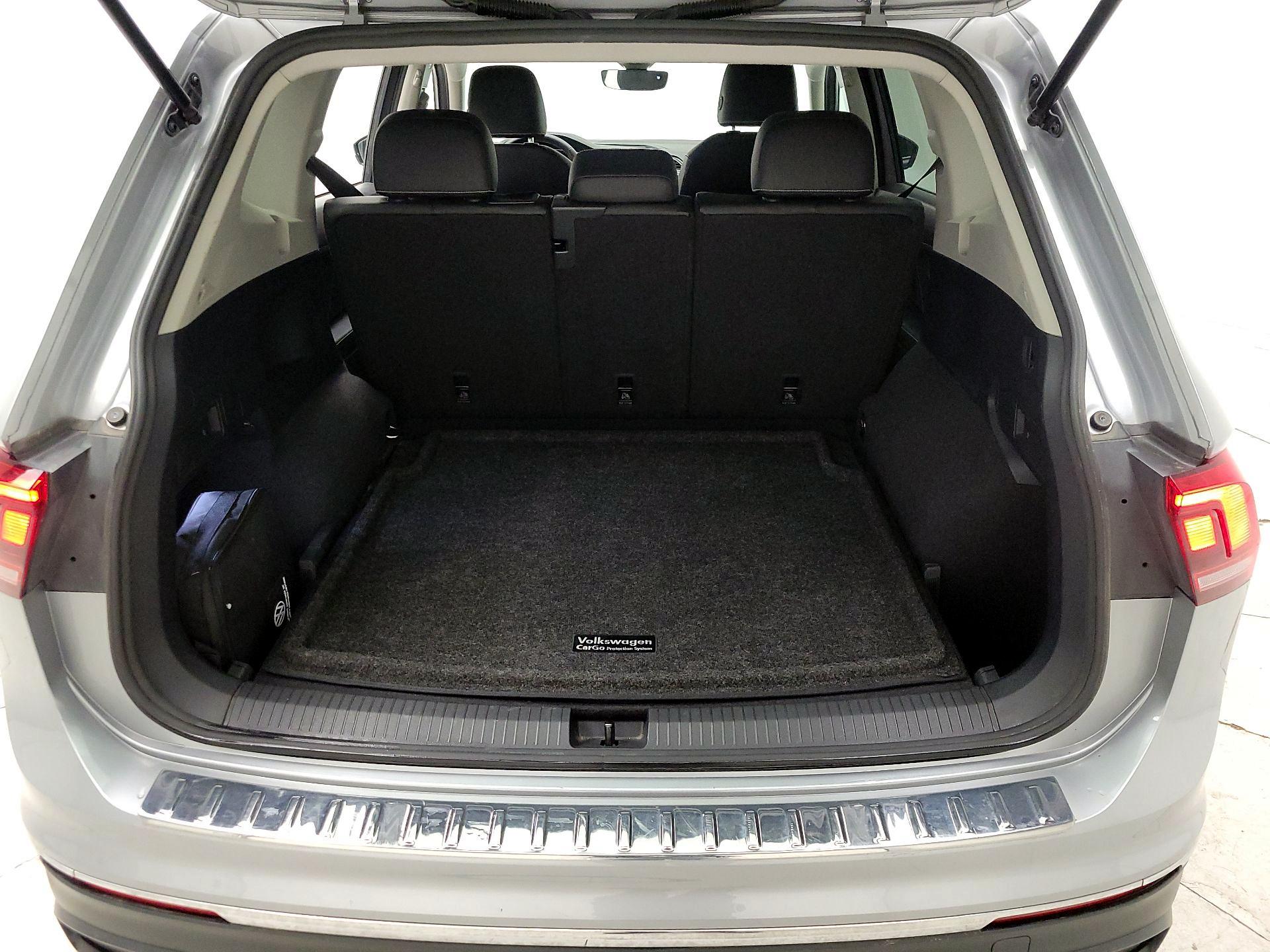 Thumbnail: 2022 Volkswagen Tiguan - 20