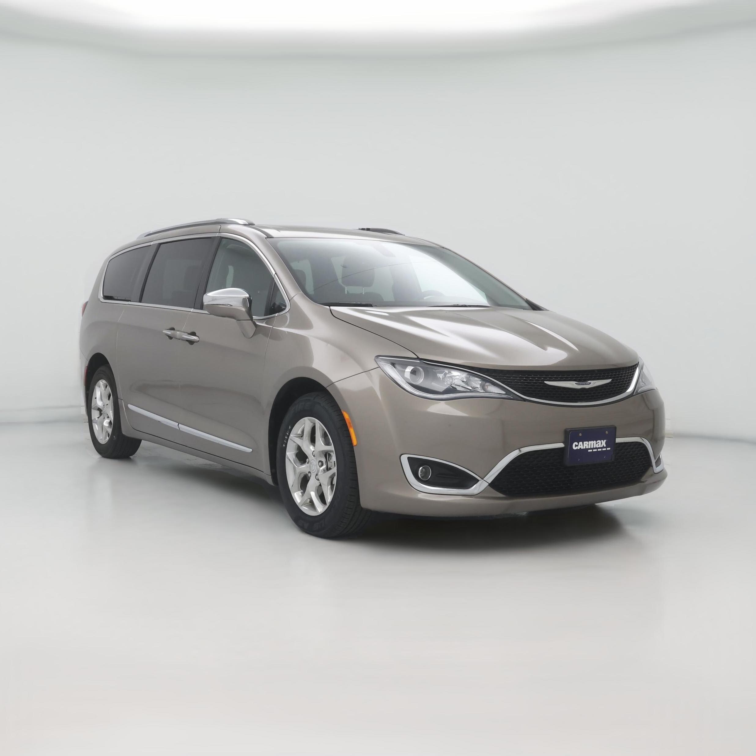 Thumbnail: 2017 Chrysler Pacifica - 1
