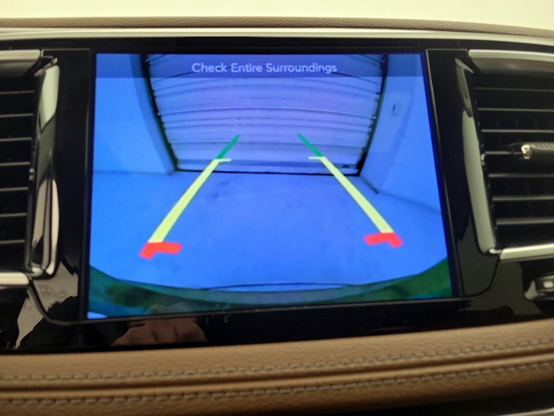 Thumbnail: 2017 Chrysler Pacifica - 14