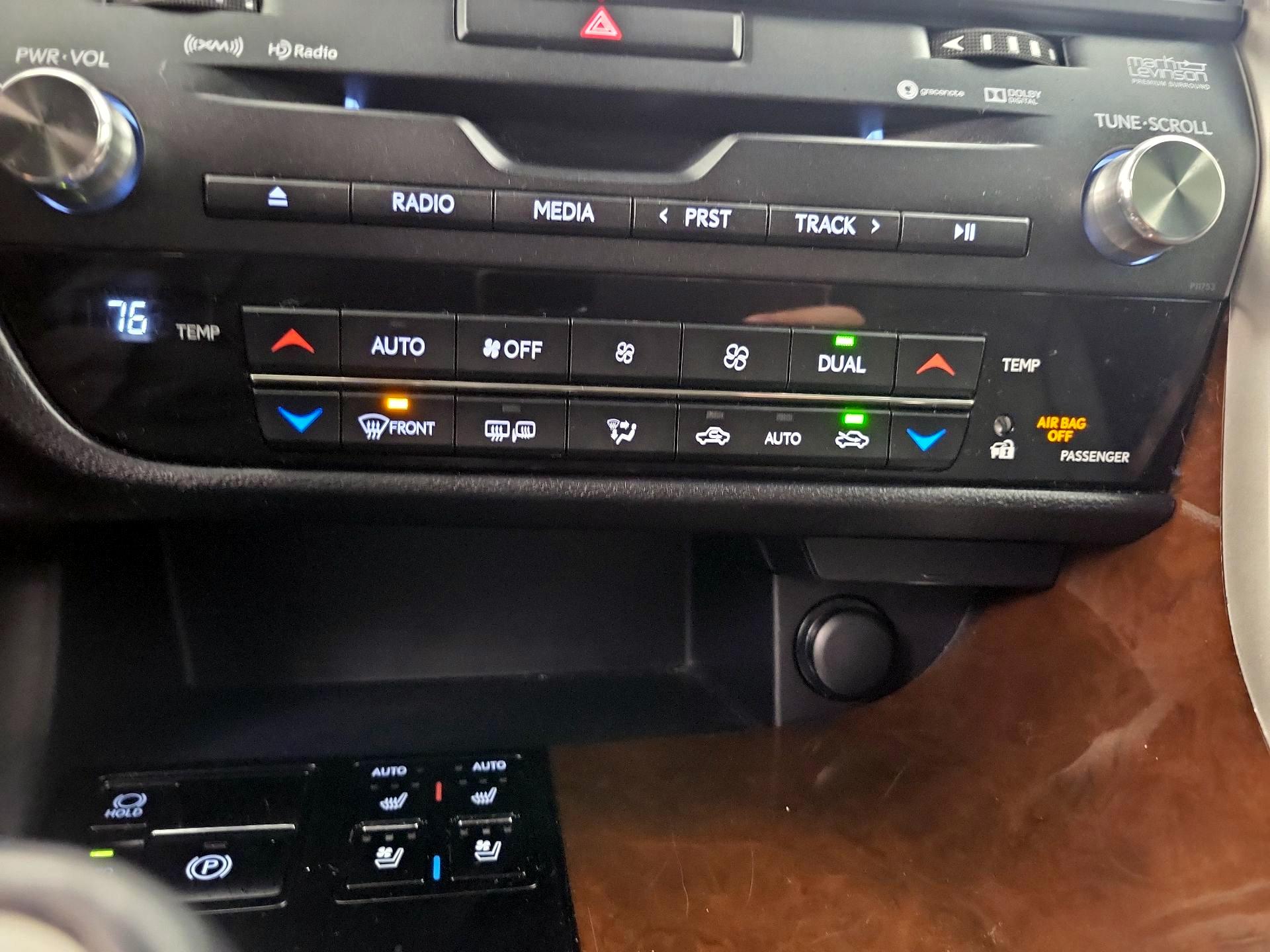 Thumbnail: 2019 Lexus RX - 17