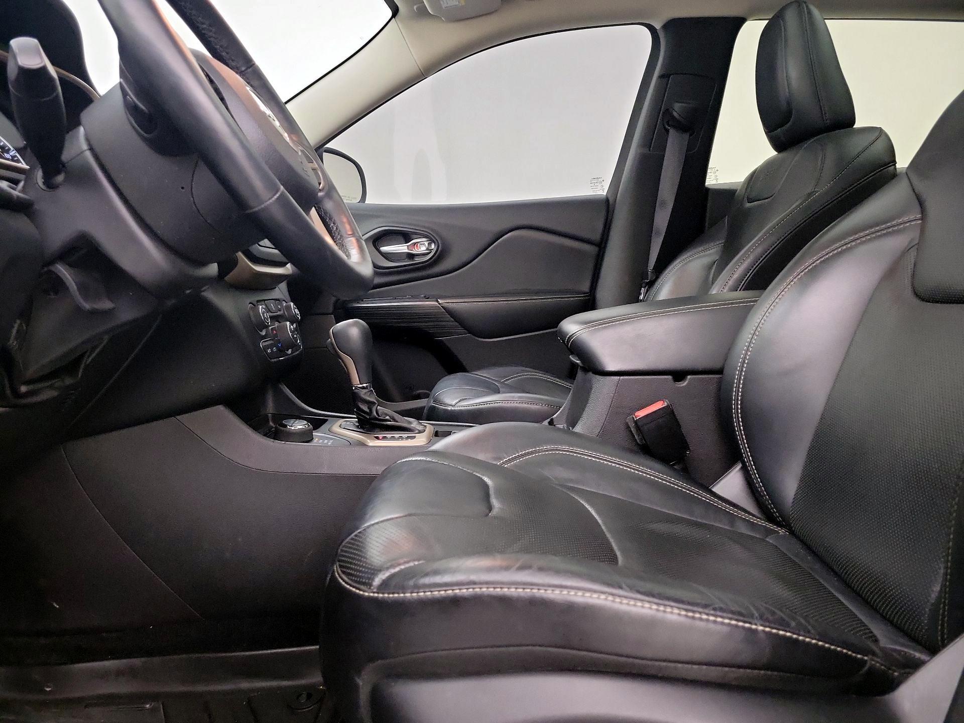 Thumbnail: 2014 Jeep Cherokee - 11