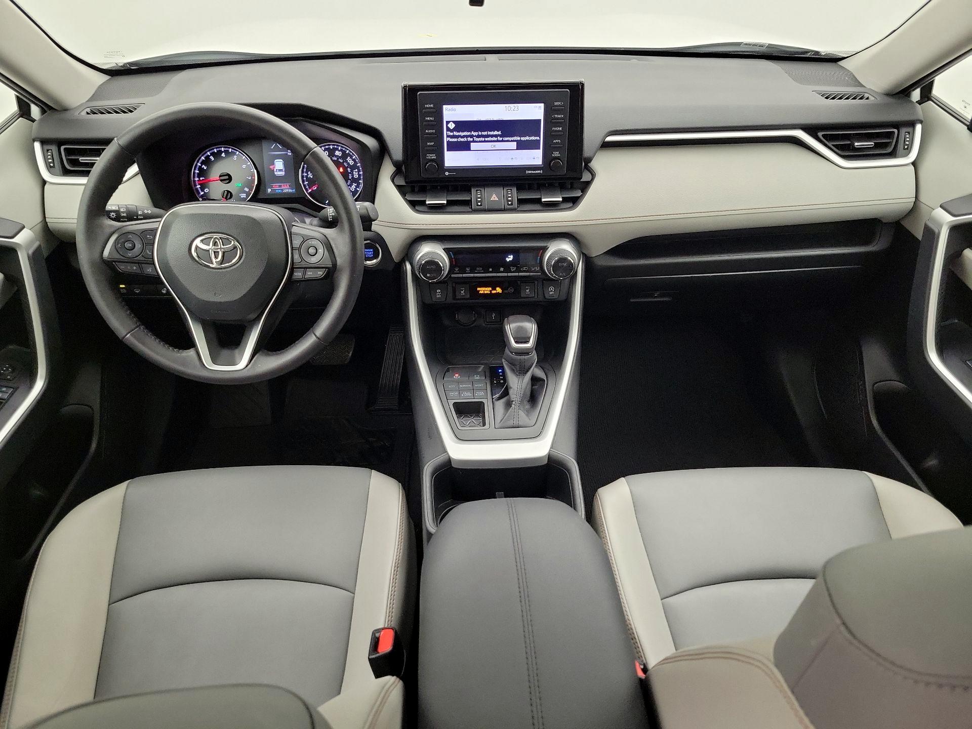 Thumbnail: 2022 Toyota RAV4 - 9