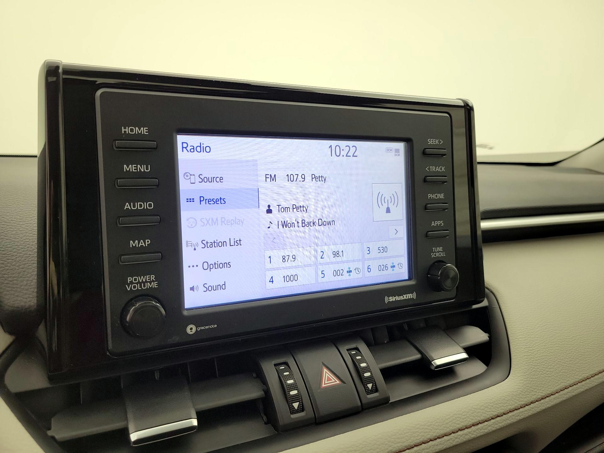 Thumbnail: 2022 Toyota RAV4 - 16