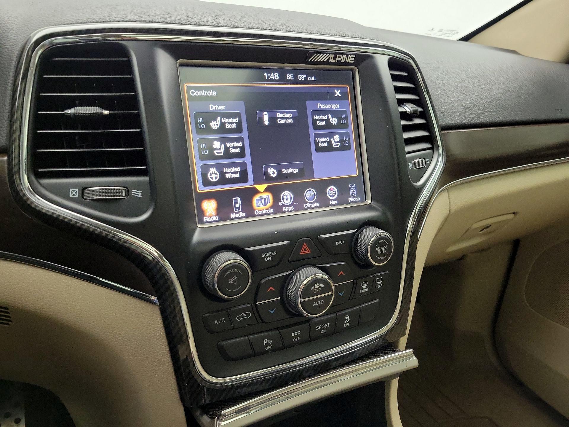 Thumbnail: 2017 Jeep Grand Cherokee - 17