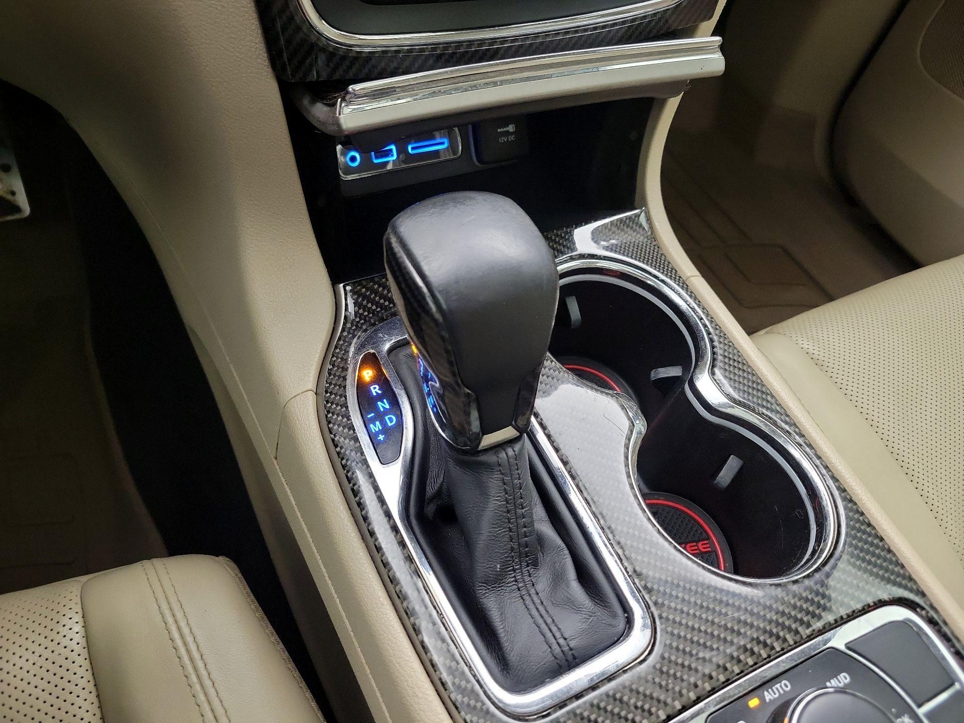 Thumbnail: 2017 Jeep Grand Cherokee - 18