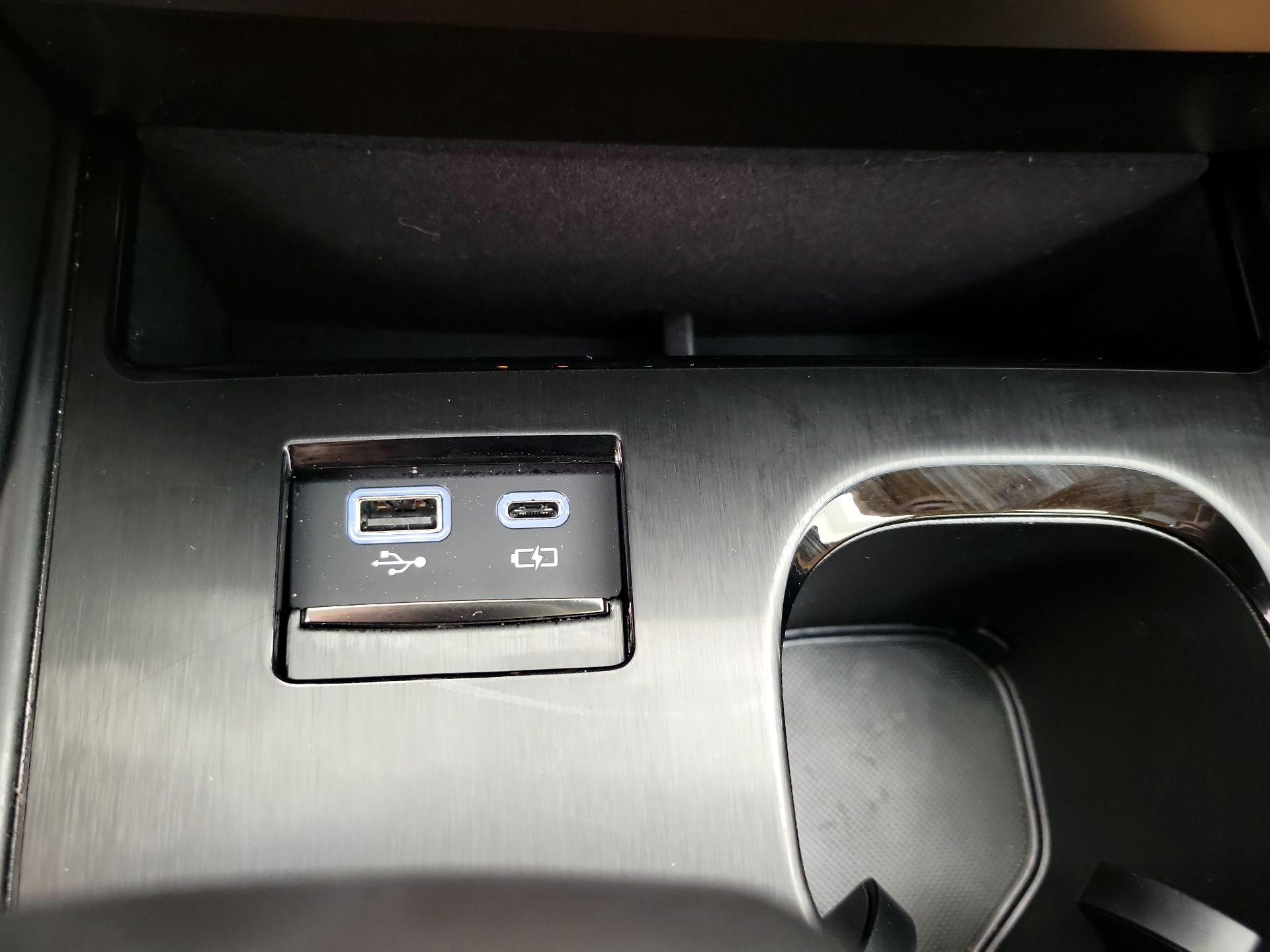 Thumbnail: 2024 Lexus ES - 18