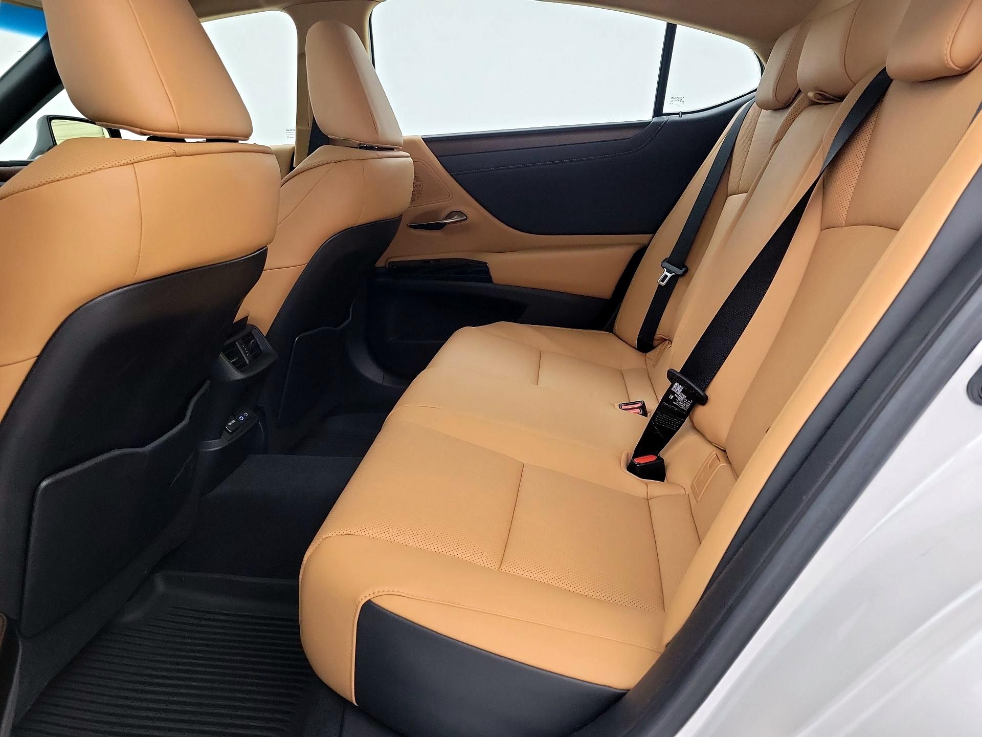 Thumbnail: 2024 Lexus ES - 19