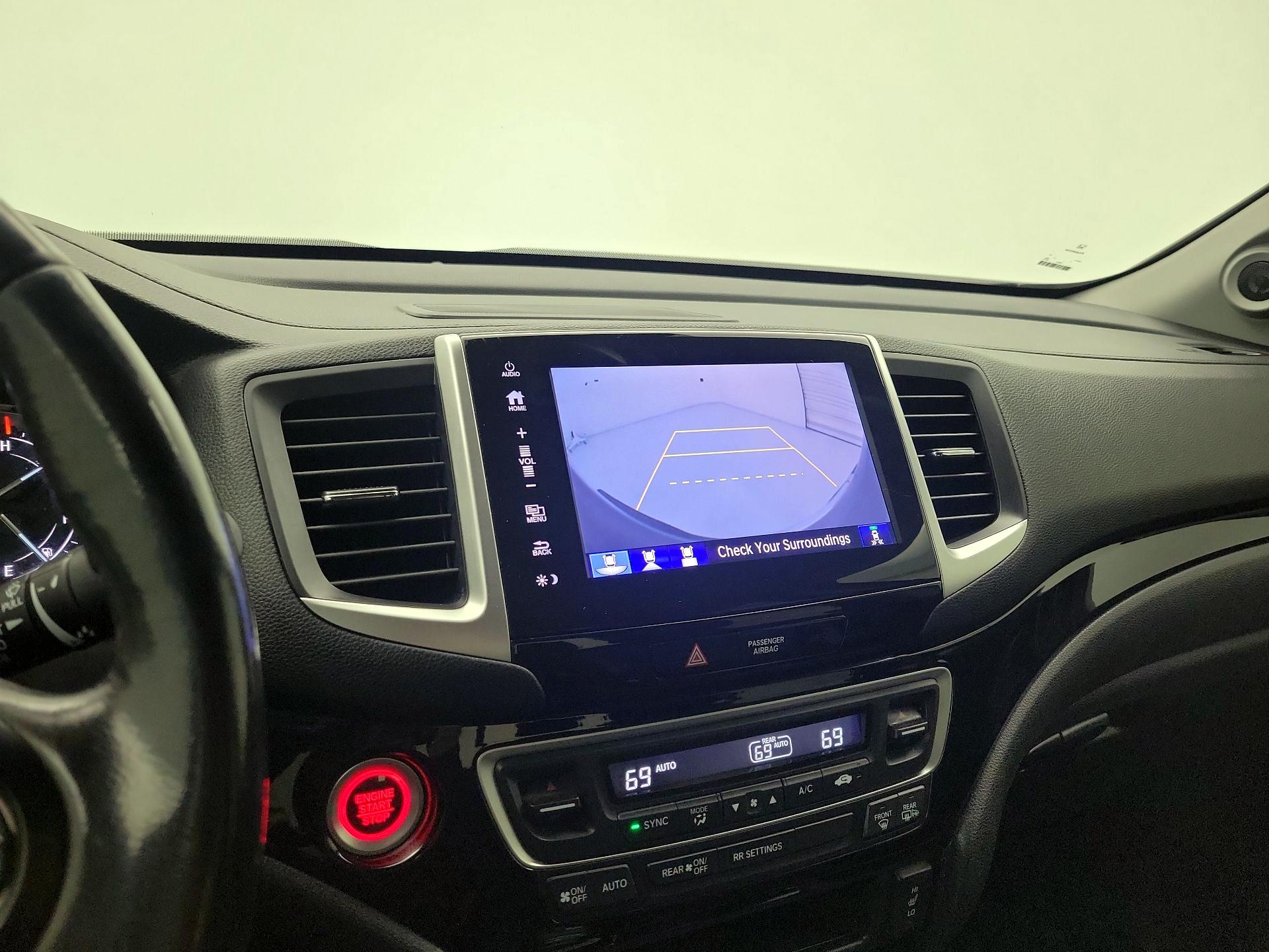 Thumbnail: 2019 Honda Ridgeline - 14