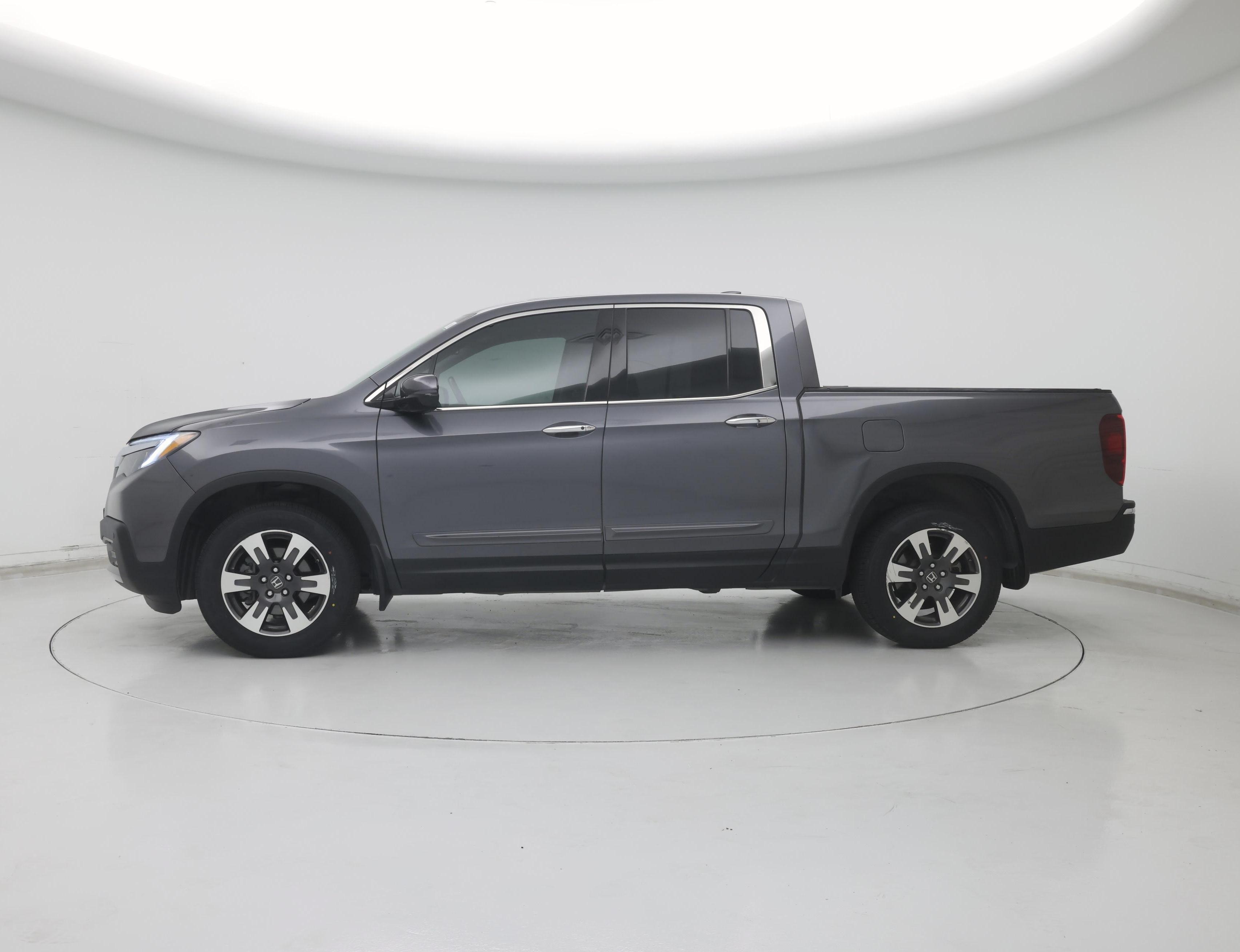 Thumbnail: 2019 Honda Ridgeline - 3