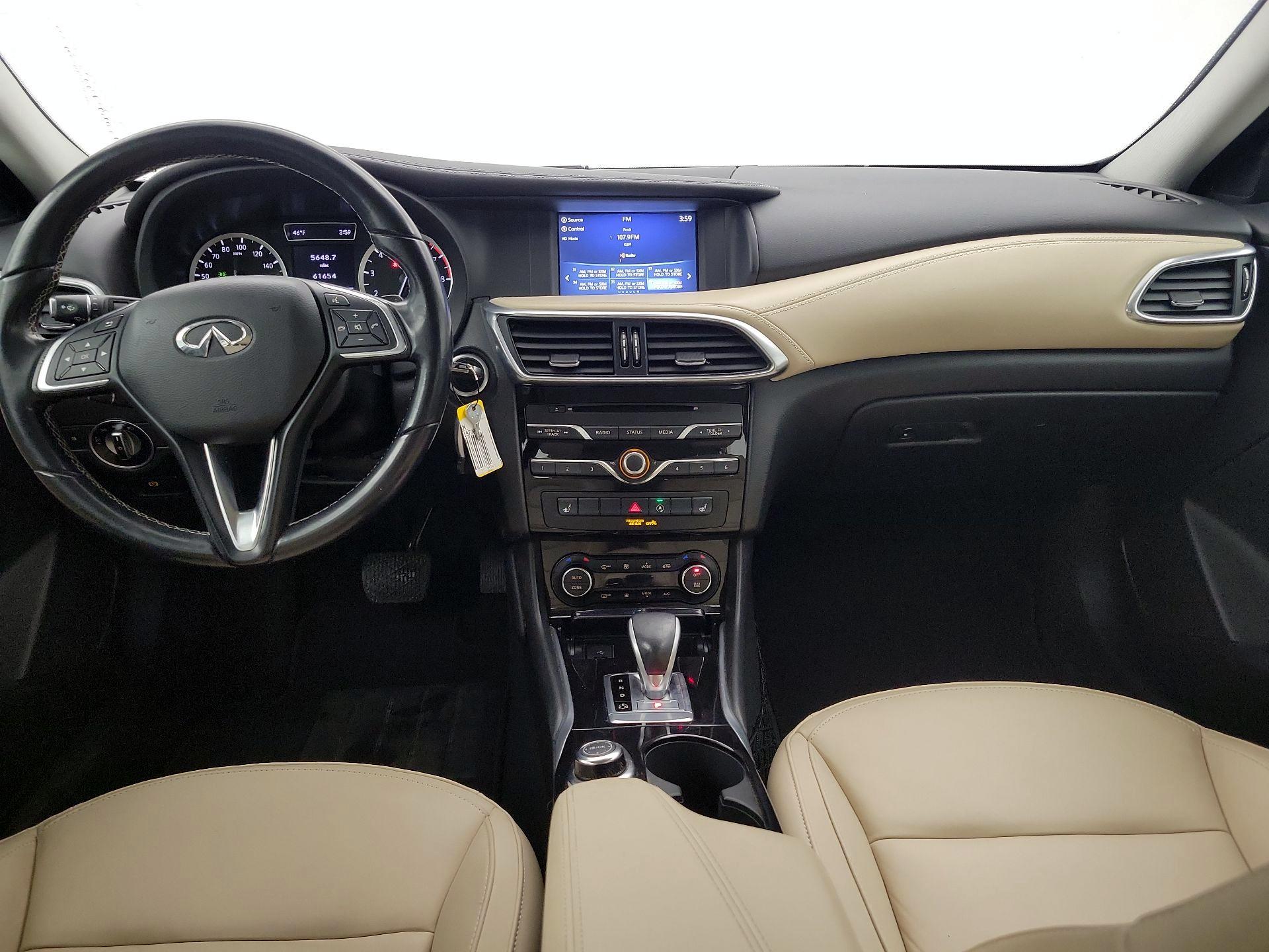 Thumbnail: 2017 INFINITI QX30 - 9