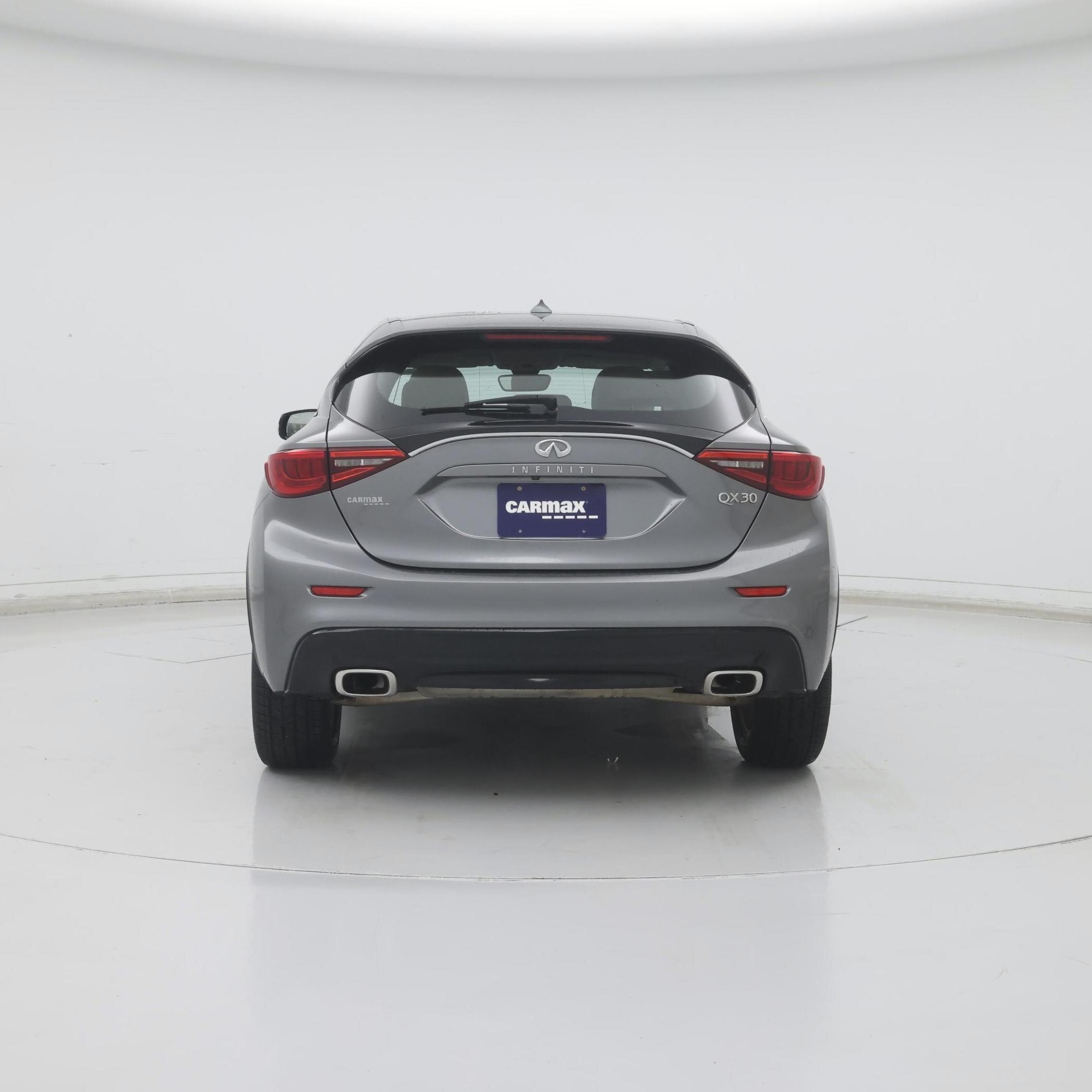 Thumbnail: 2017 INFINITI QX30 - 6